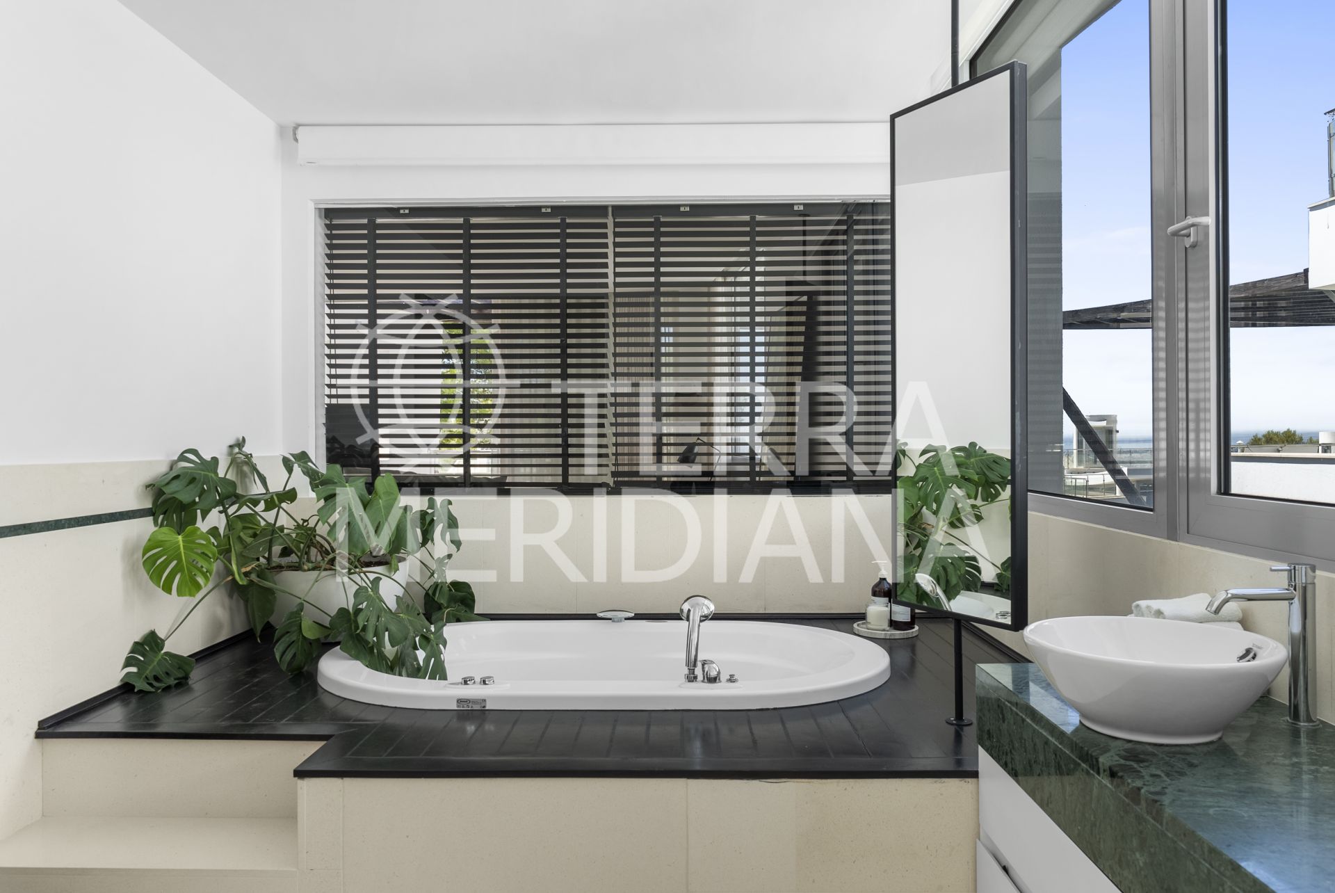 Semi Detached Villa in Sierra Blanca, Marbella