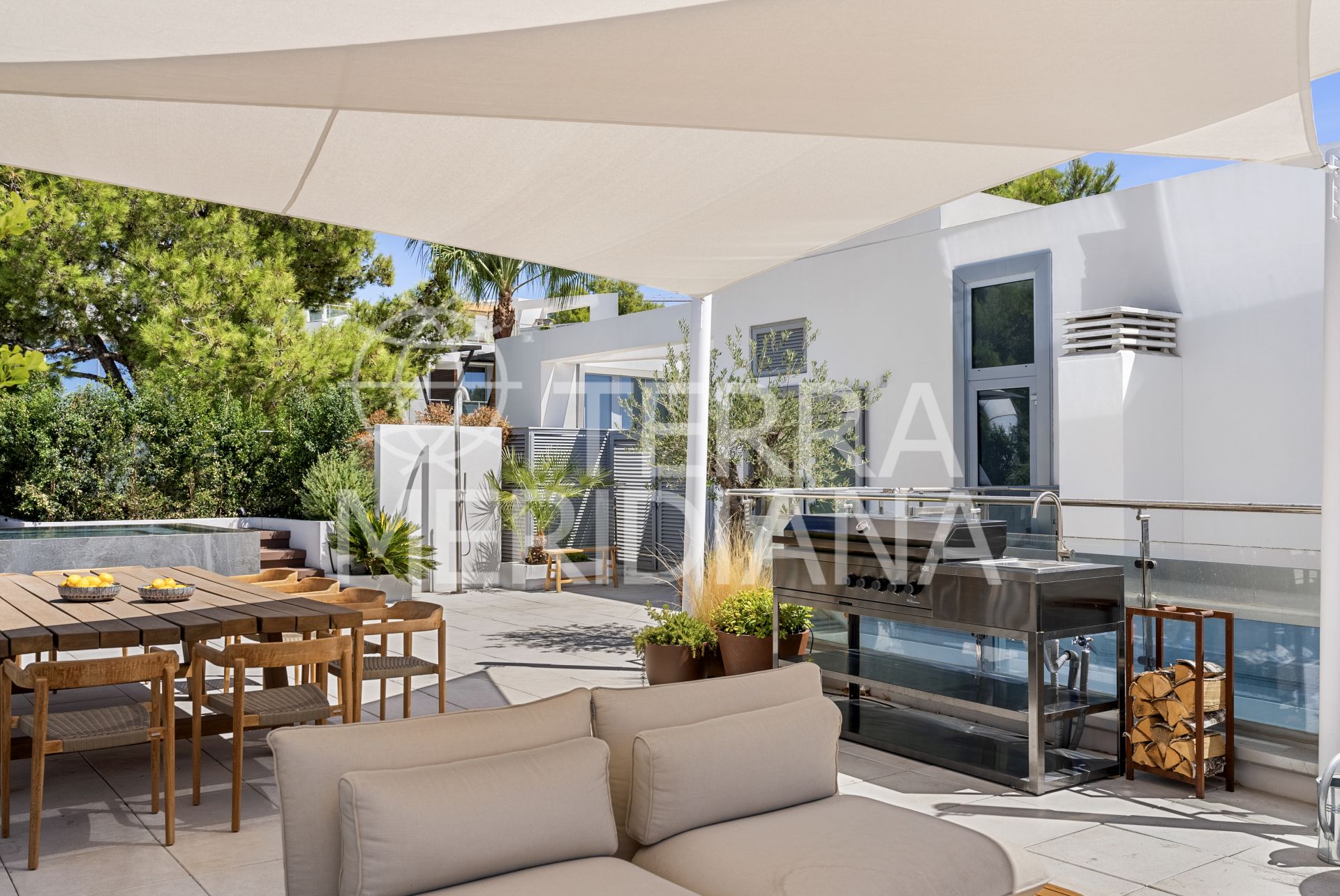 Semi Detached Villa in Sierra Blanca, Marbella