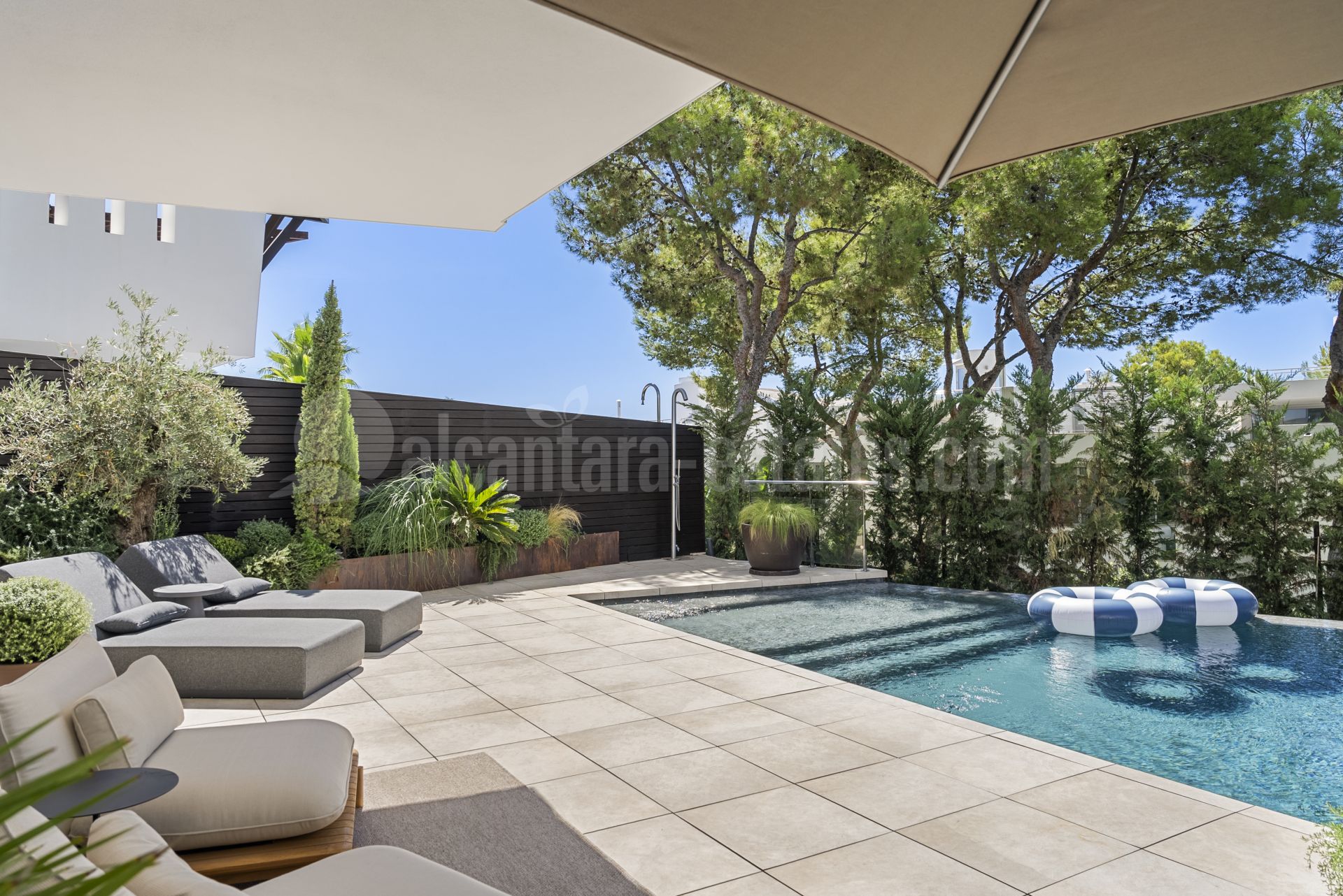 Villa Pareada en Sierra Blanca, Marbella