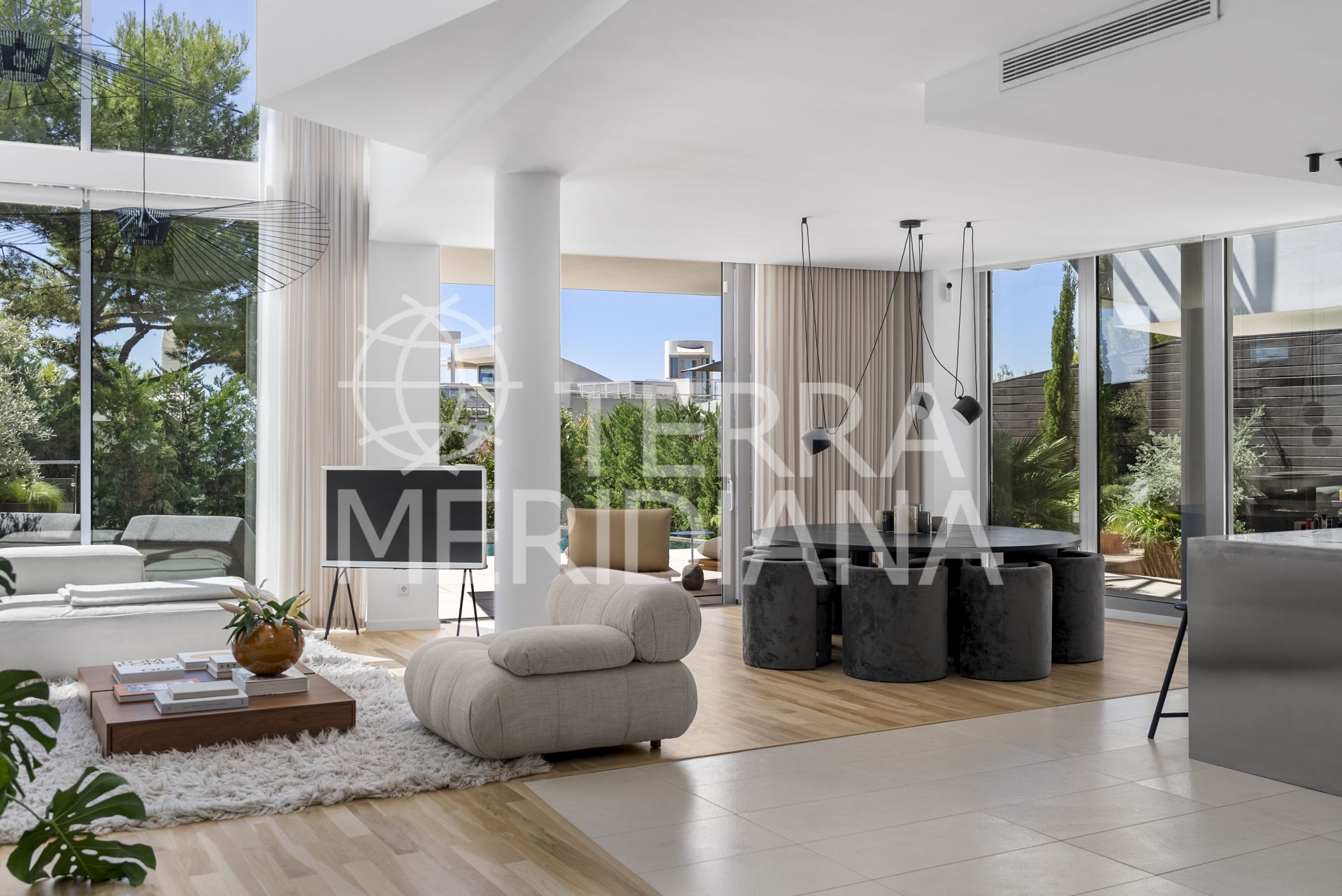 Semi Detached Villa in Sierra Blanca, Marbella
