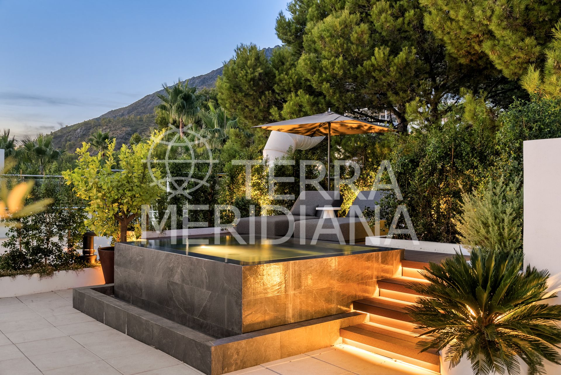 Semi Detached Villa in Sierra Blanca, Marbella