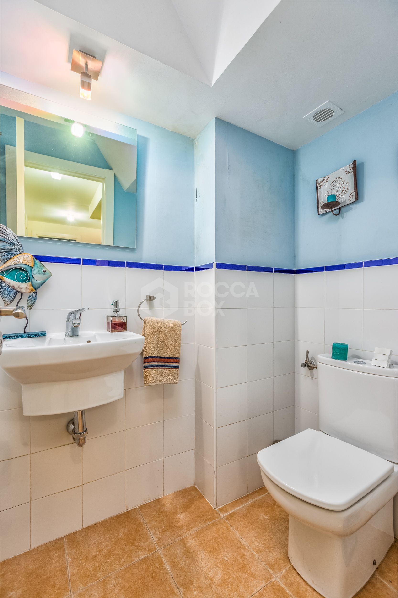 Fantastic LOW PRICE SEMI-DETACHED HOUSE!