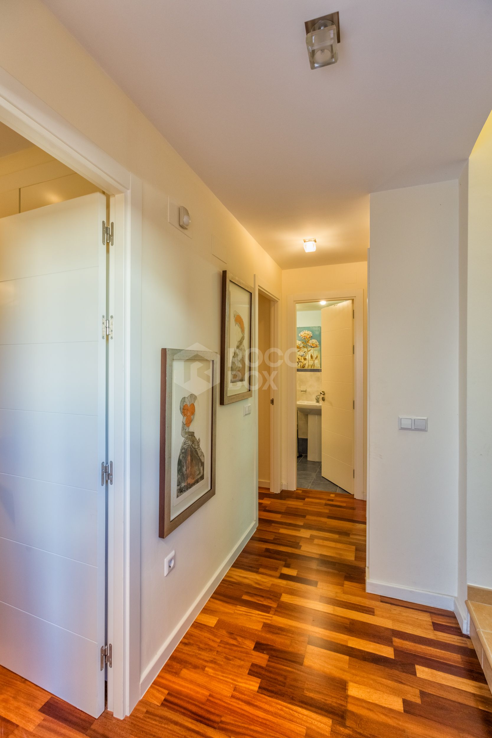 Fantastic LOW PRICE SEMI-DETACHED HOUSE!