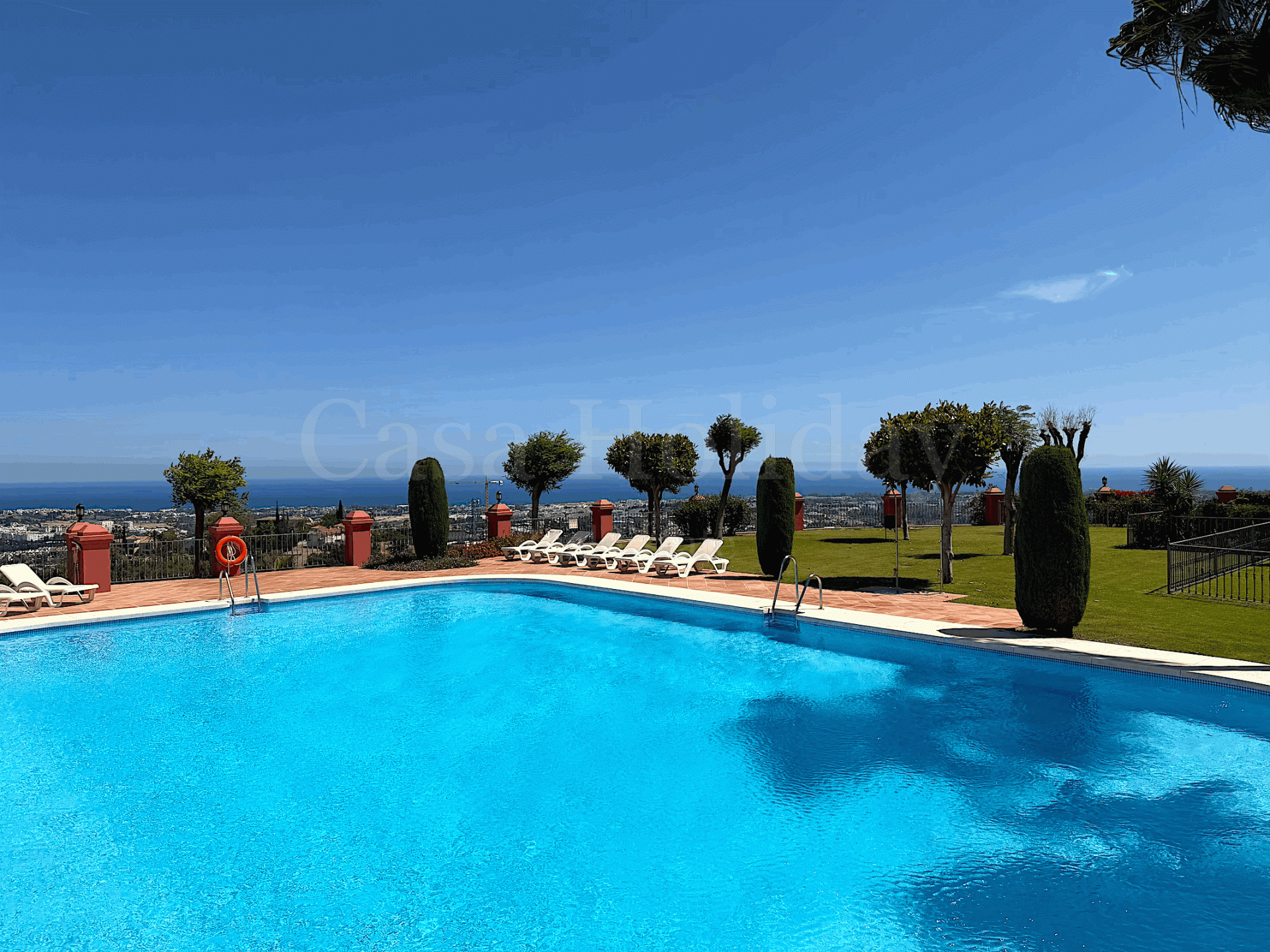 Ground Floor Apartment in Monte Halcones, Benahavis