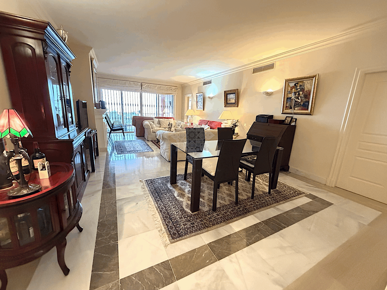 Apartament na parterze w Monte Halcones, Benahavis