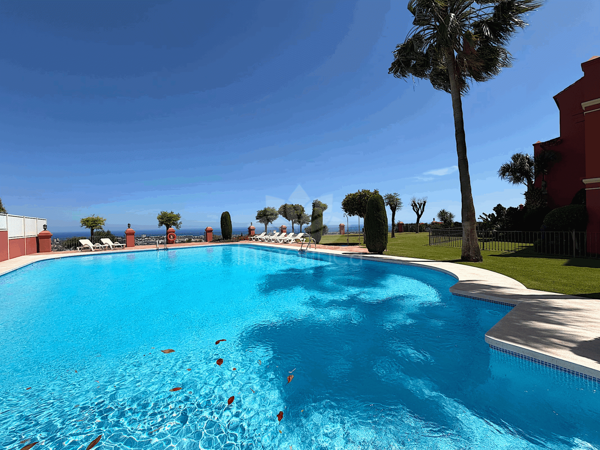 Ground Floor Apartment in Monte Halcones, Benahavis