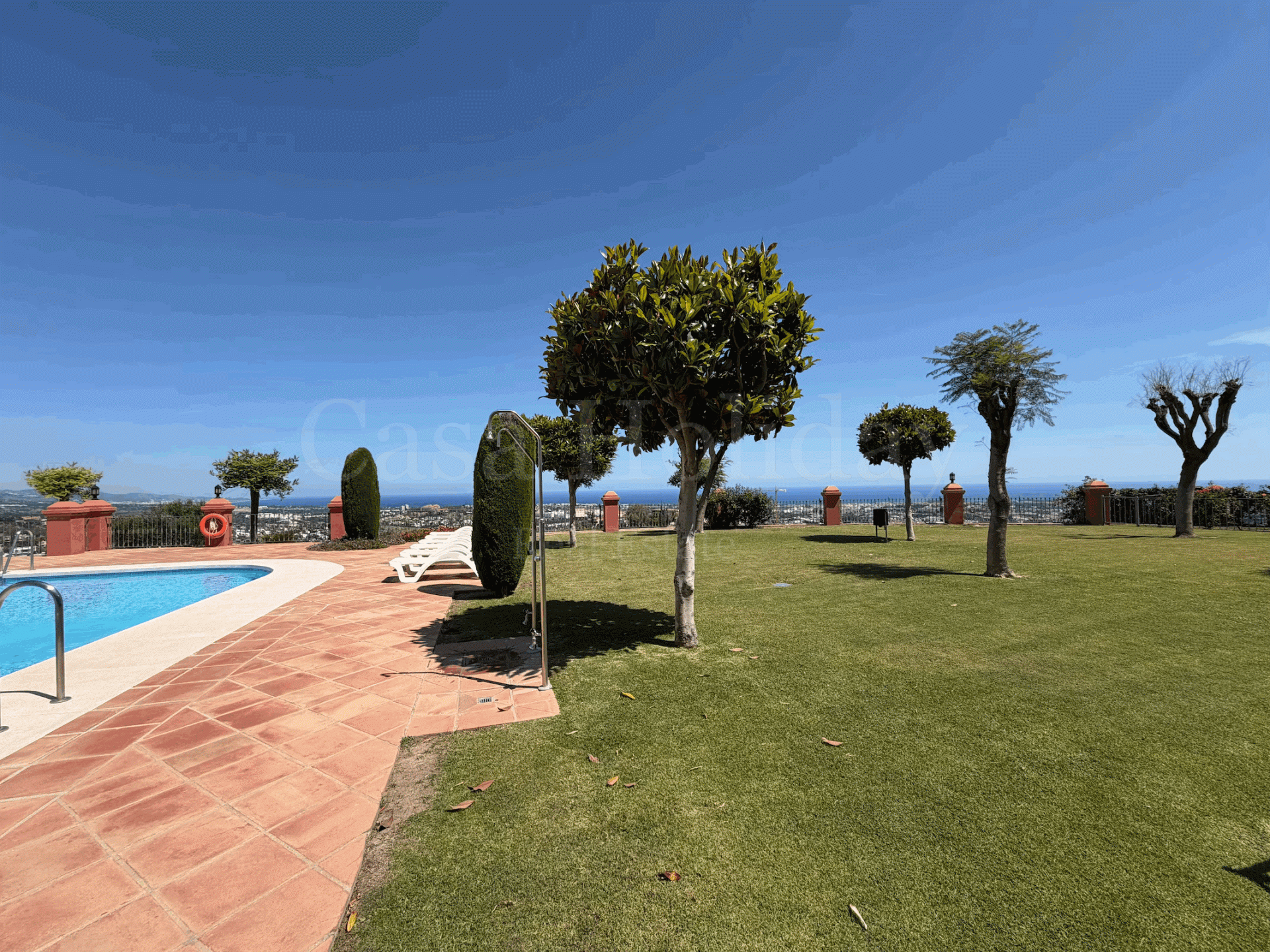 Ground Floor Apartment in Monte Halcones, Benahavis
