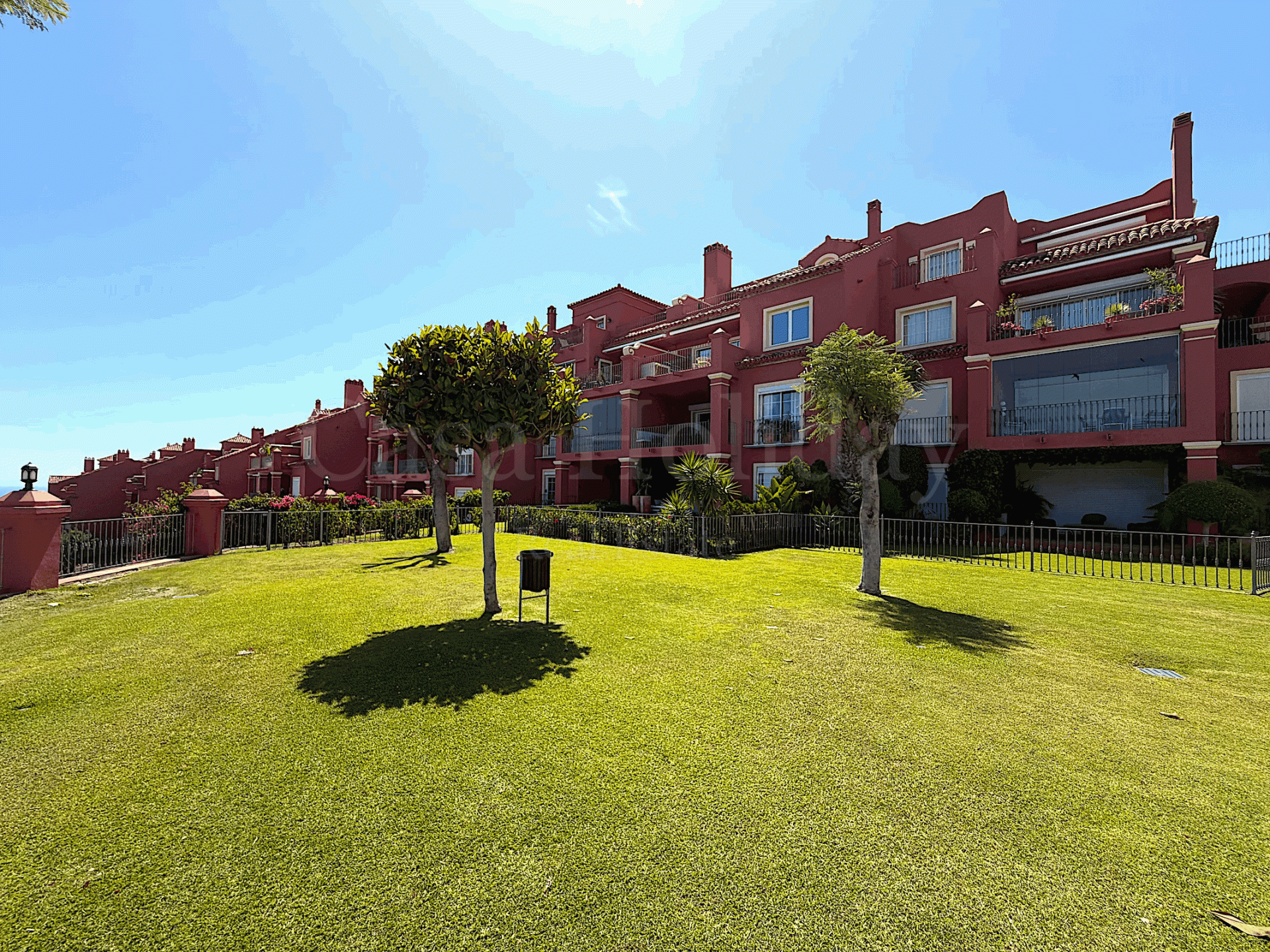 Ground Floor Apartment in Monte Halcones, Benahavis