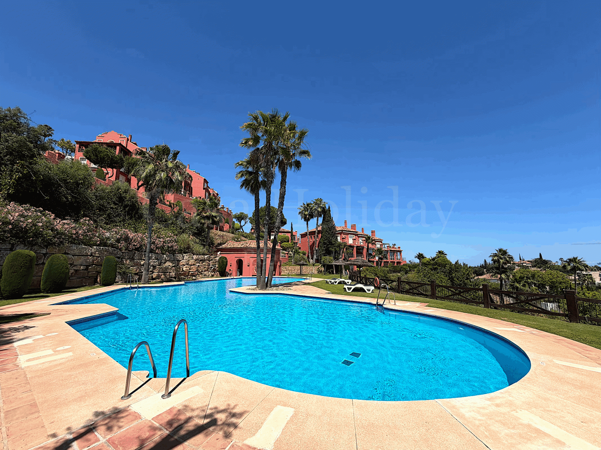 Ground Floor Apartment in Monte Halcones, Benahavis