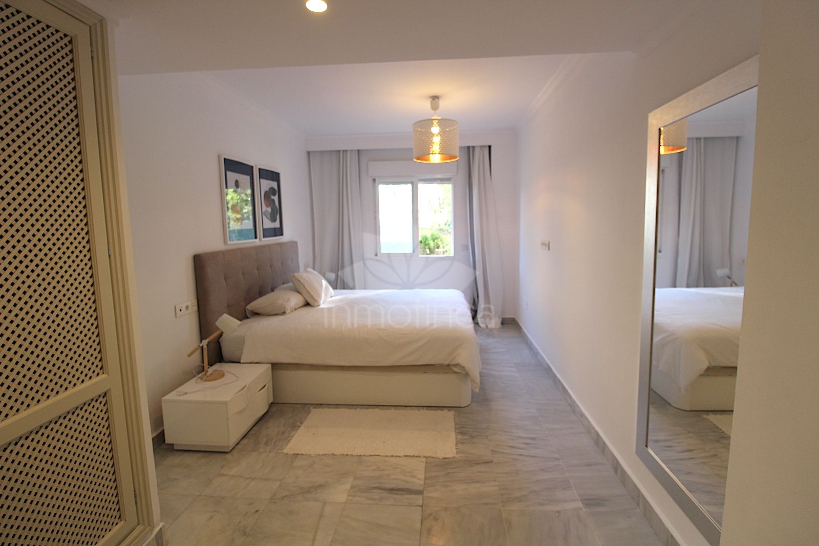 Apartamento Planta Baja en Nueva Andalucia, Marbella