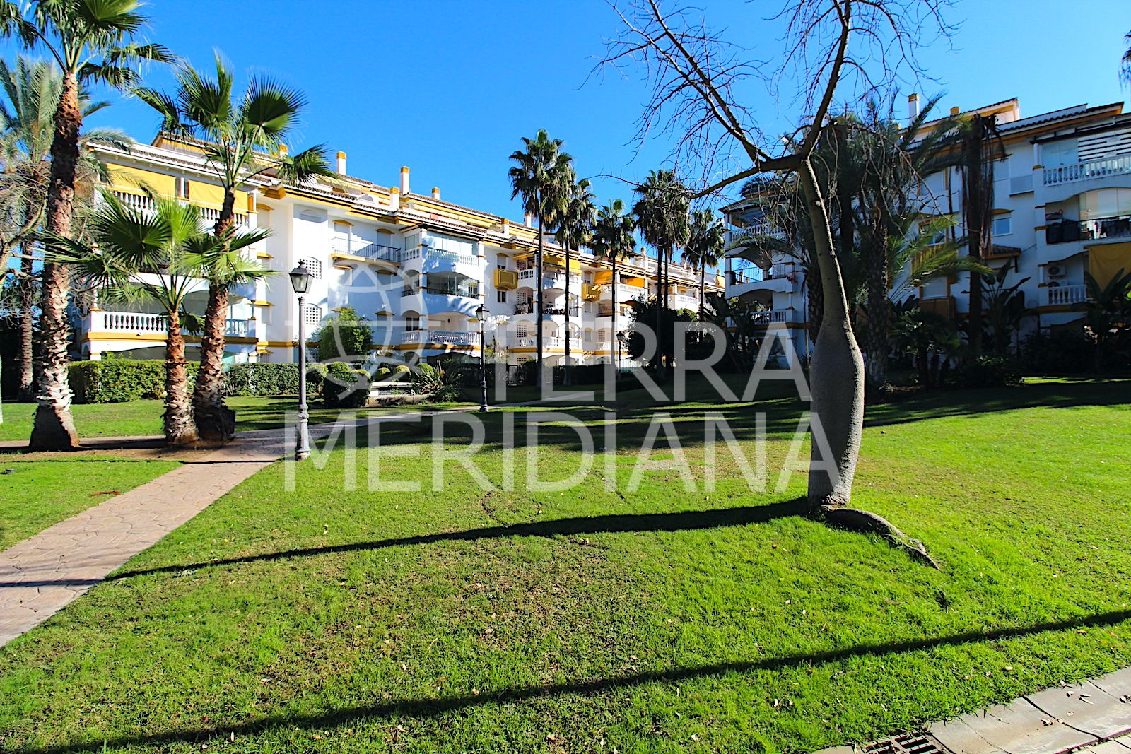 Ground Floor Apartment in Nueva Andalucia, Marbella