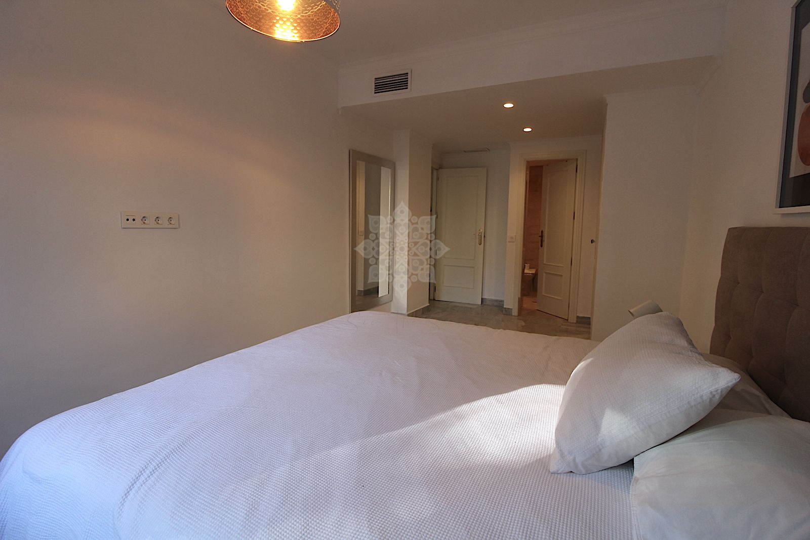 Apartamento Planta Baja en Nueva Andalucia, Marbella