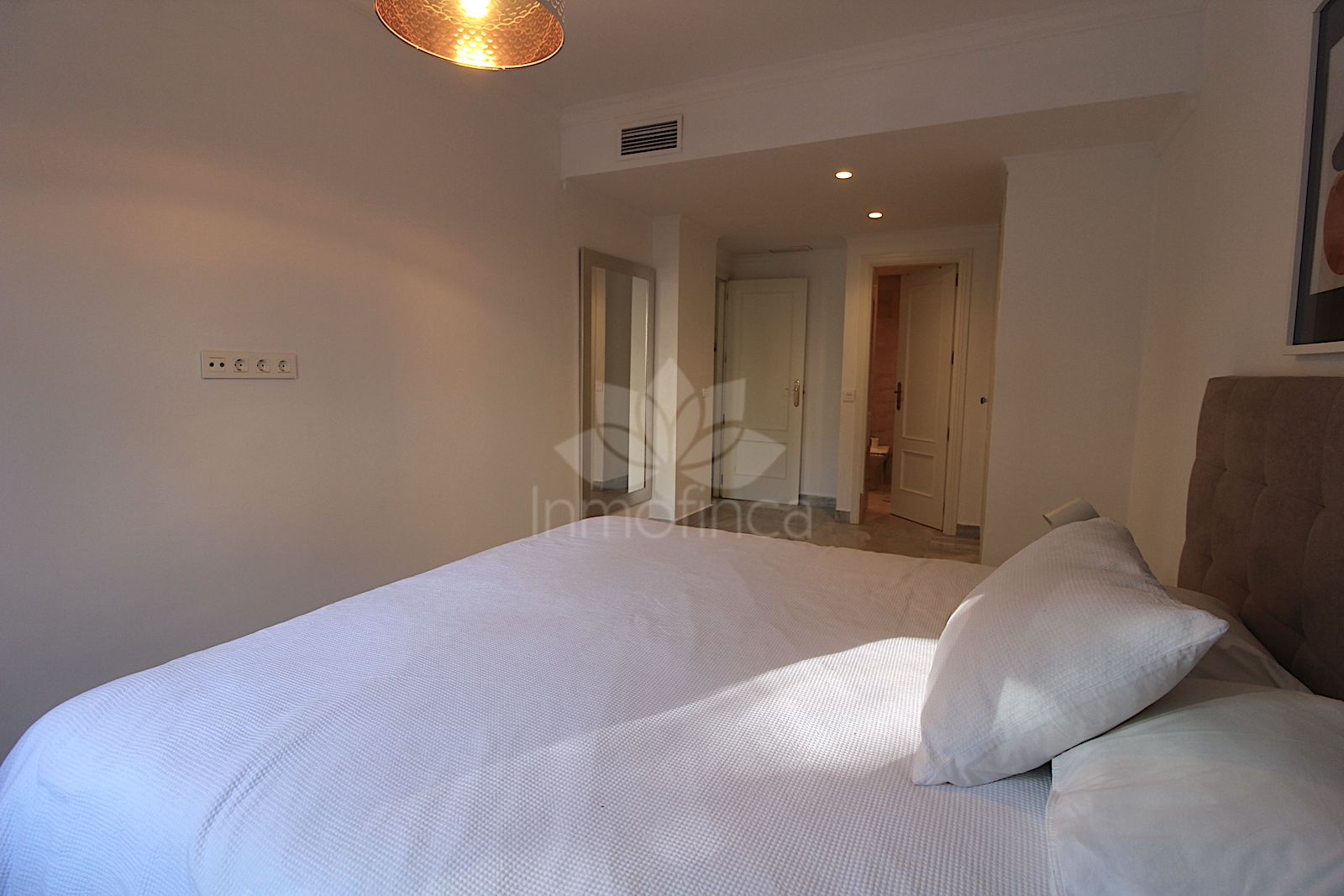 Apartamento Planta Baja en Nueva Andalucia, Marbella