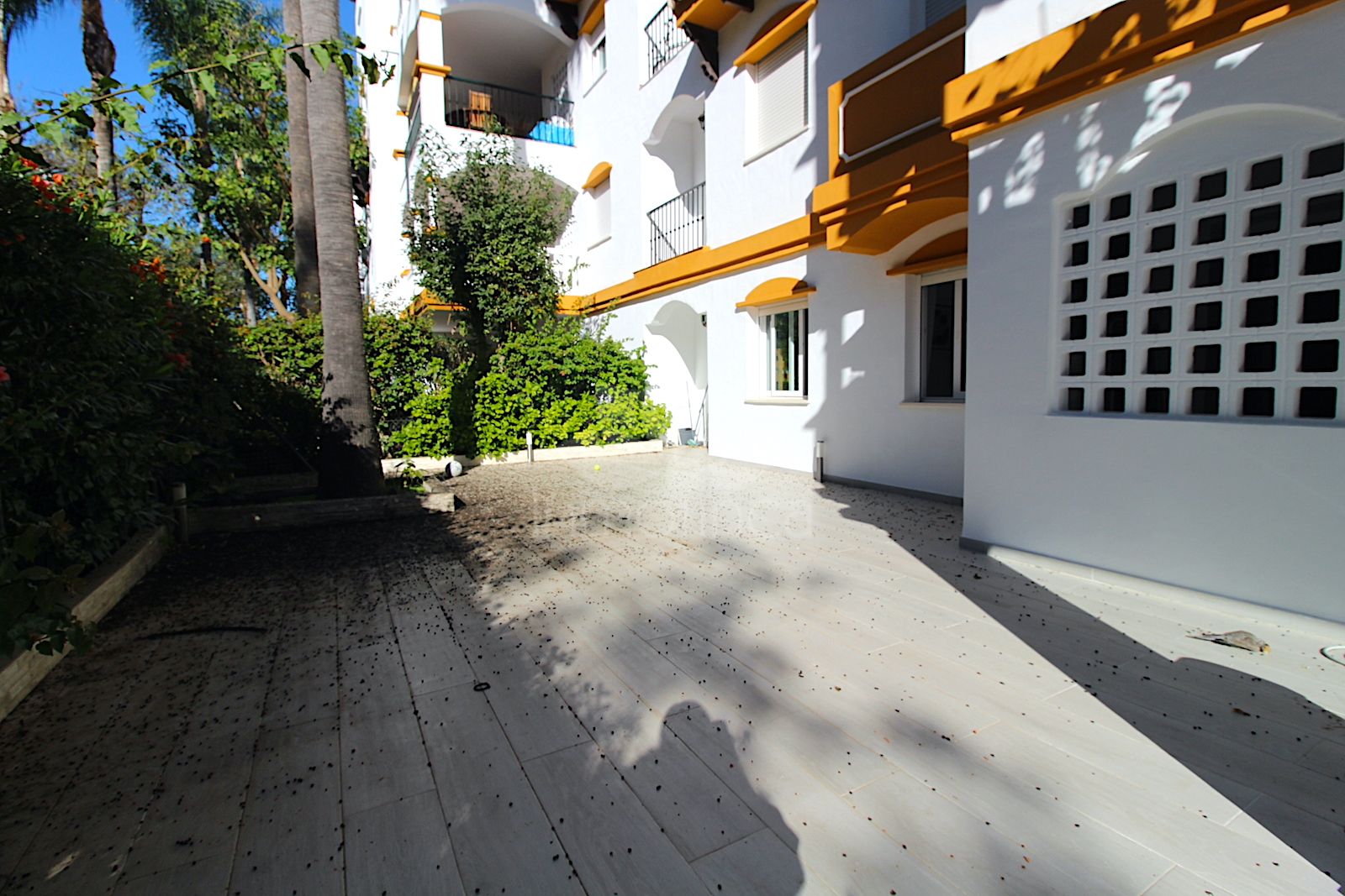 Apartamento Planta Baja en Nueva Andalucia, Marbella