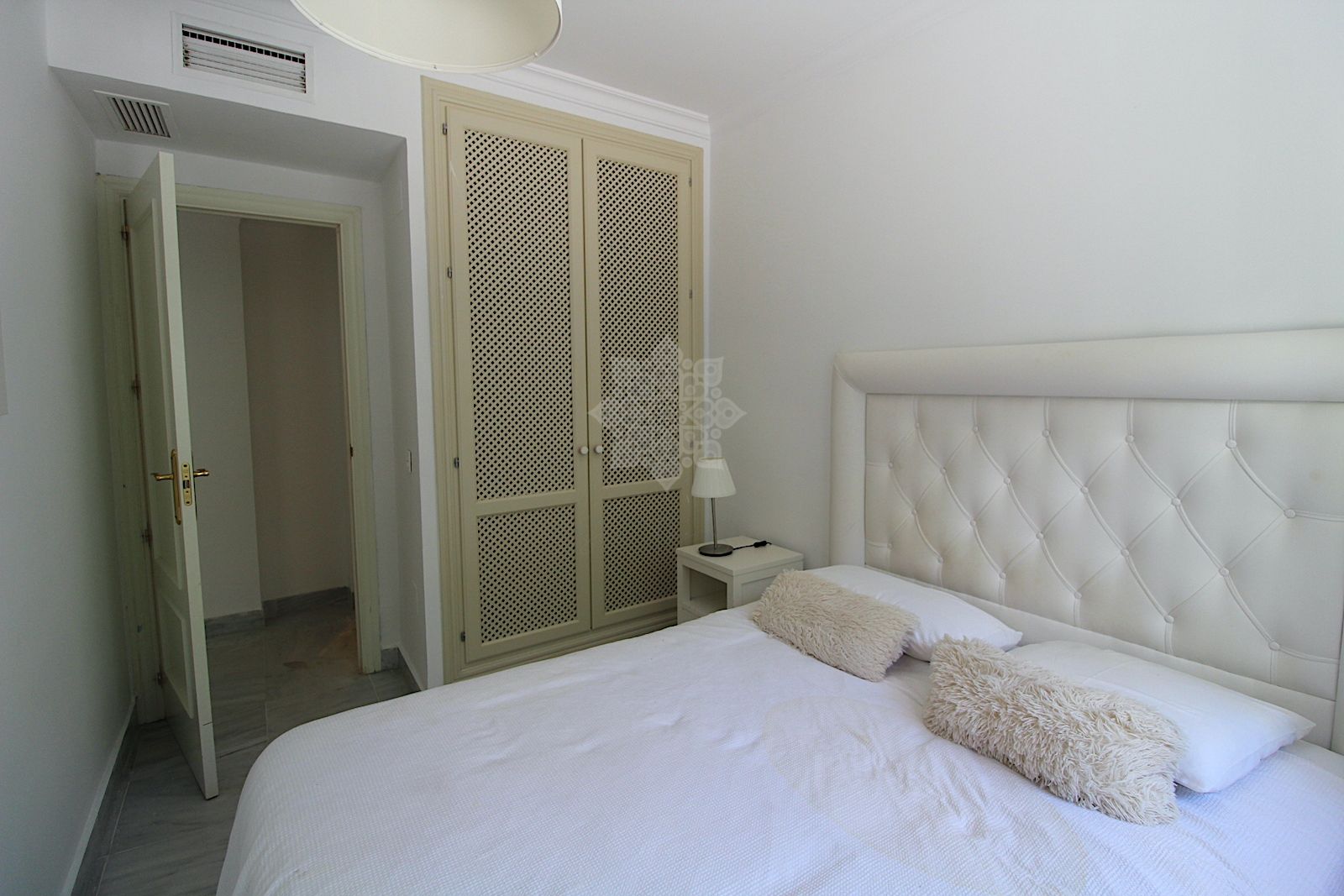 Apartamento Planta Baja en Nueva Andalucia, Marbella
