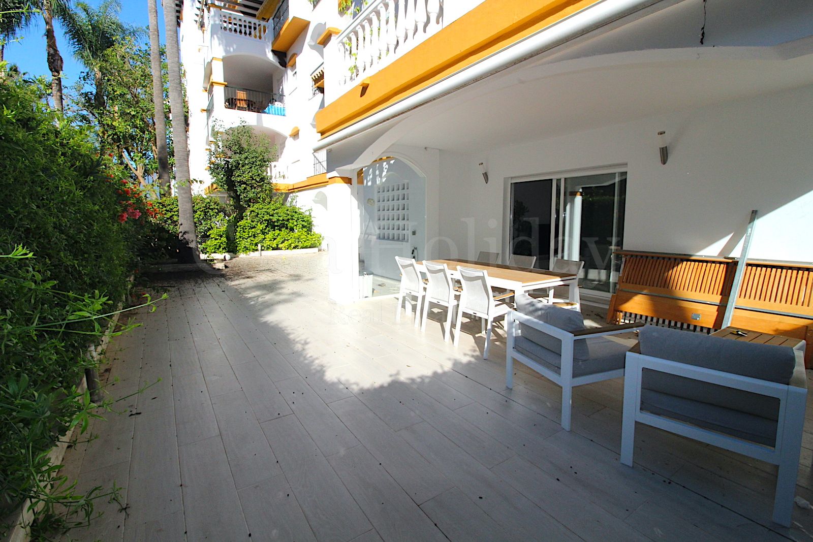 Ground Floor Apartment in Nueva Andalucia, Marbella