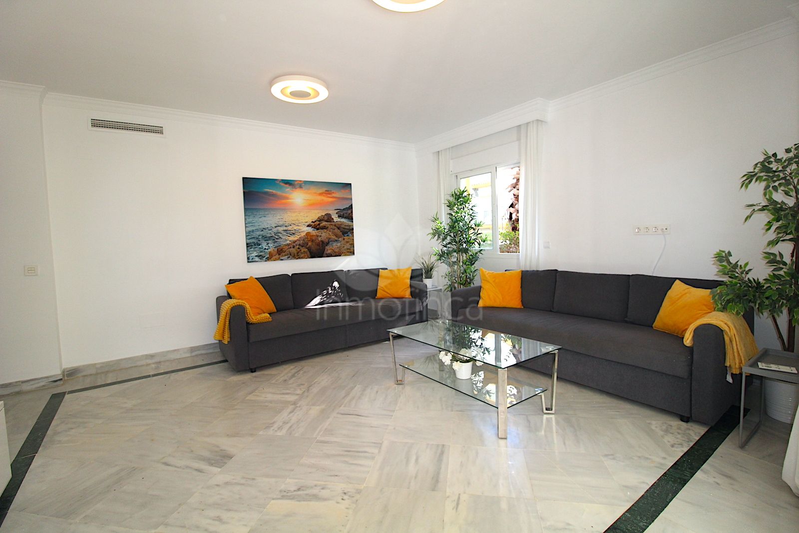 Apartamento Planta Baja en Nueva Andalucia, Marbella