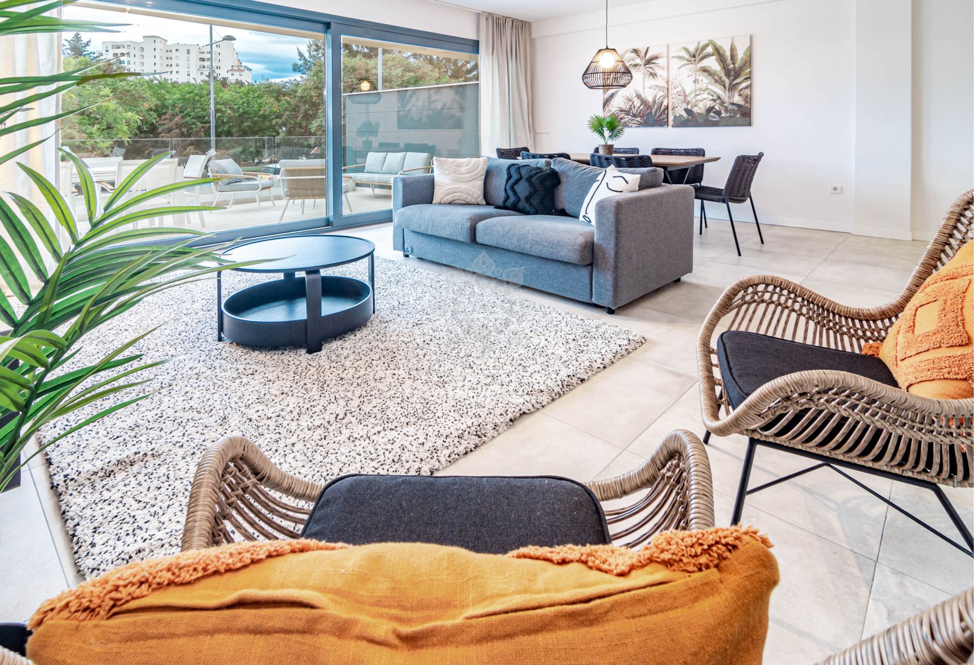 Apartment in Las Mesas, Estepona