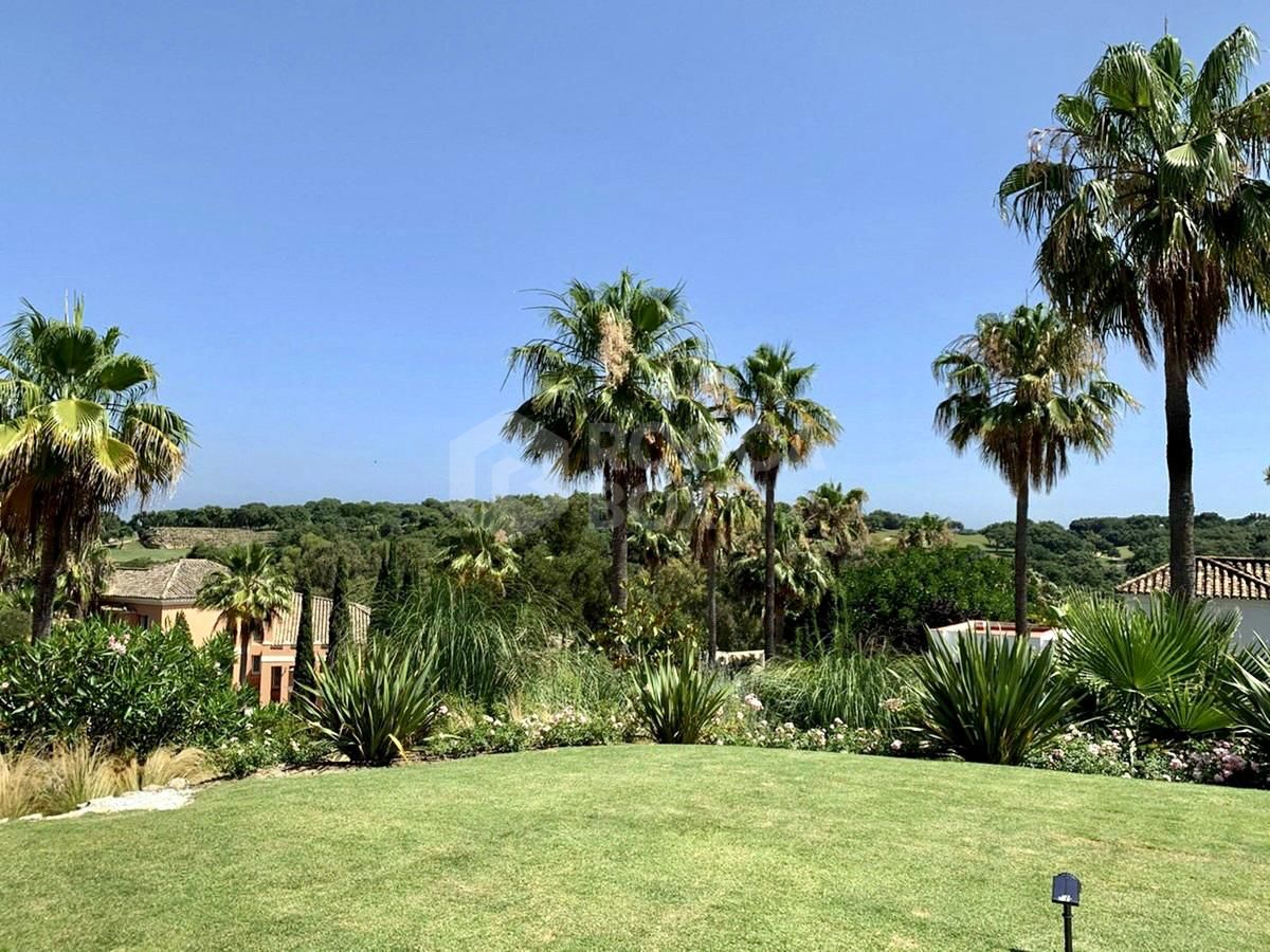 Stunning 5-Bedroom Villa on Valderrama Golf Course – Sotogrande
