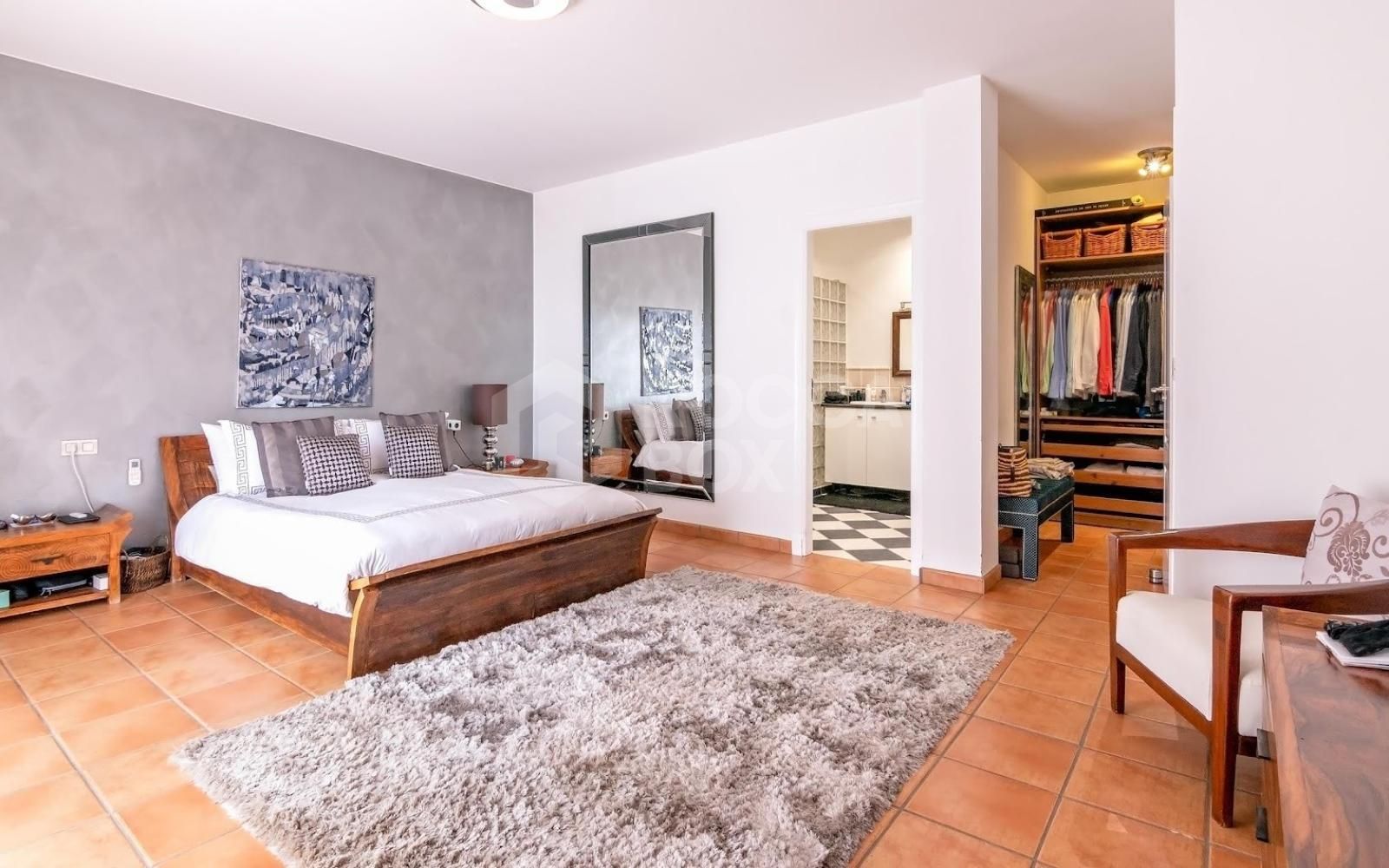 Villa for sale in Sotogrande Alto