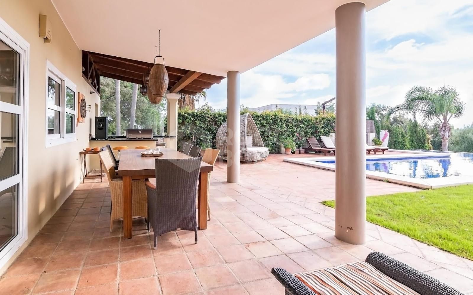 Villa for sale in Sotogrande Alto