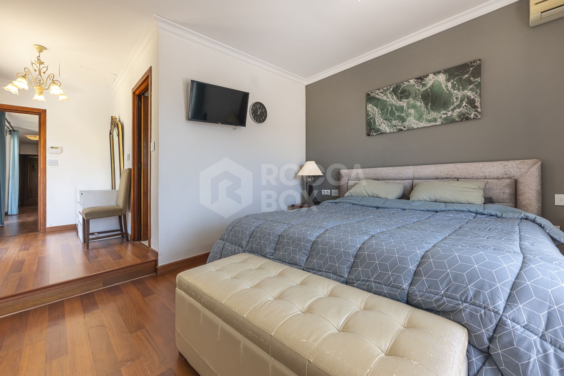 Stunning 7-Bedroom Villa with Pool, Terrace & Family-Friendly Amenities