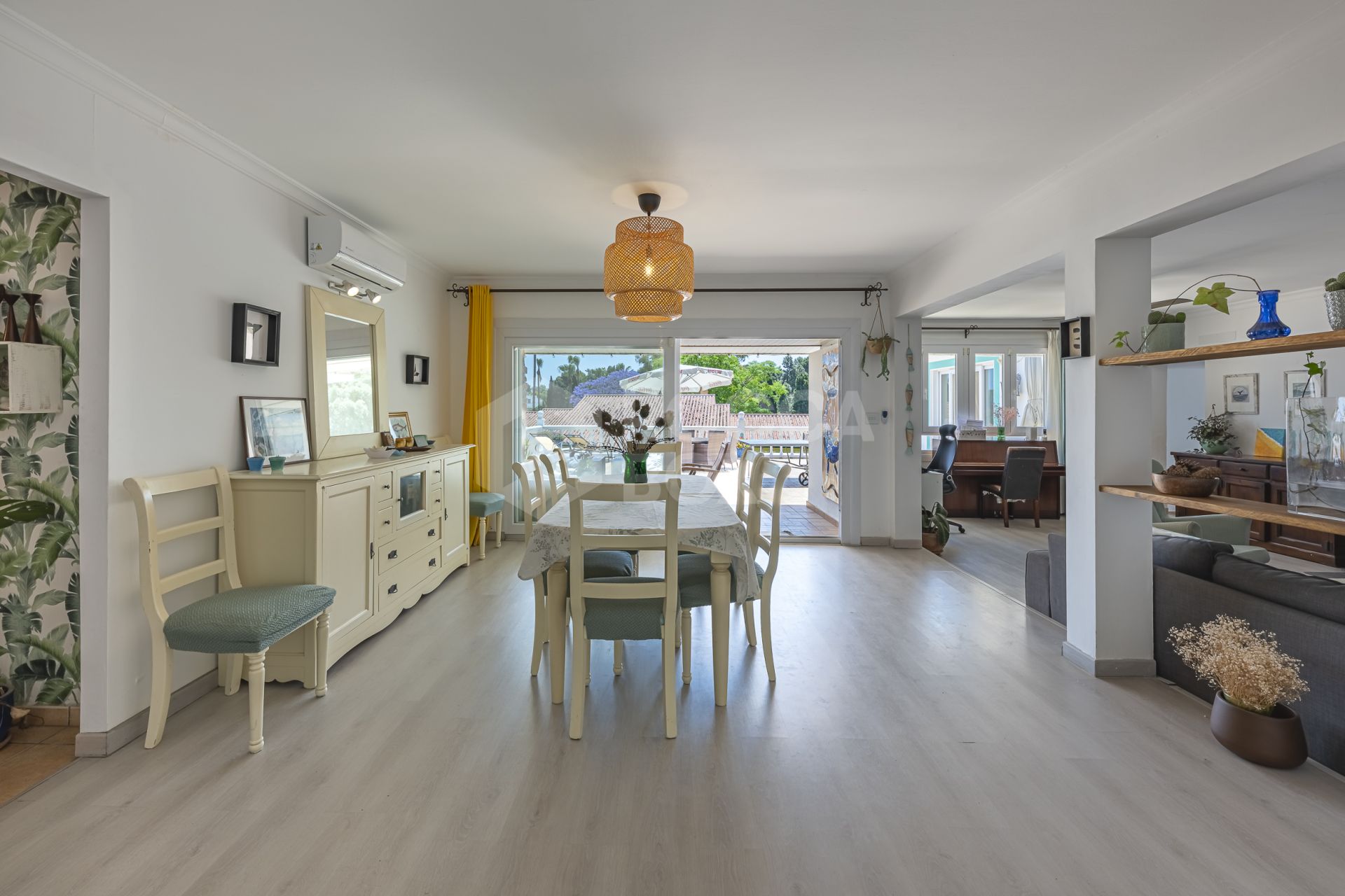 Stunning 7-Bedroom Villa with Pool, Terrace & Family-Friendly Amenities