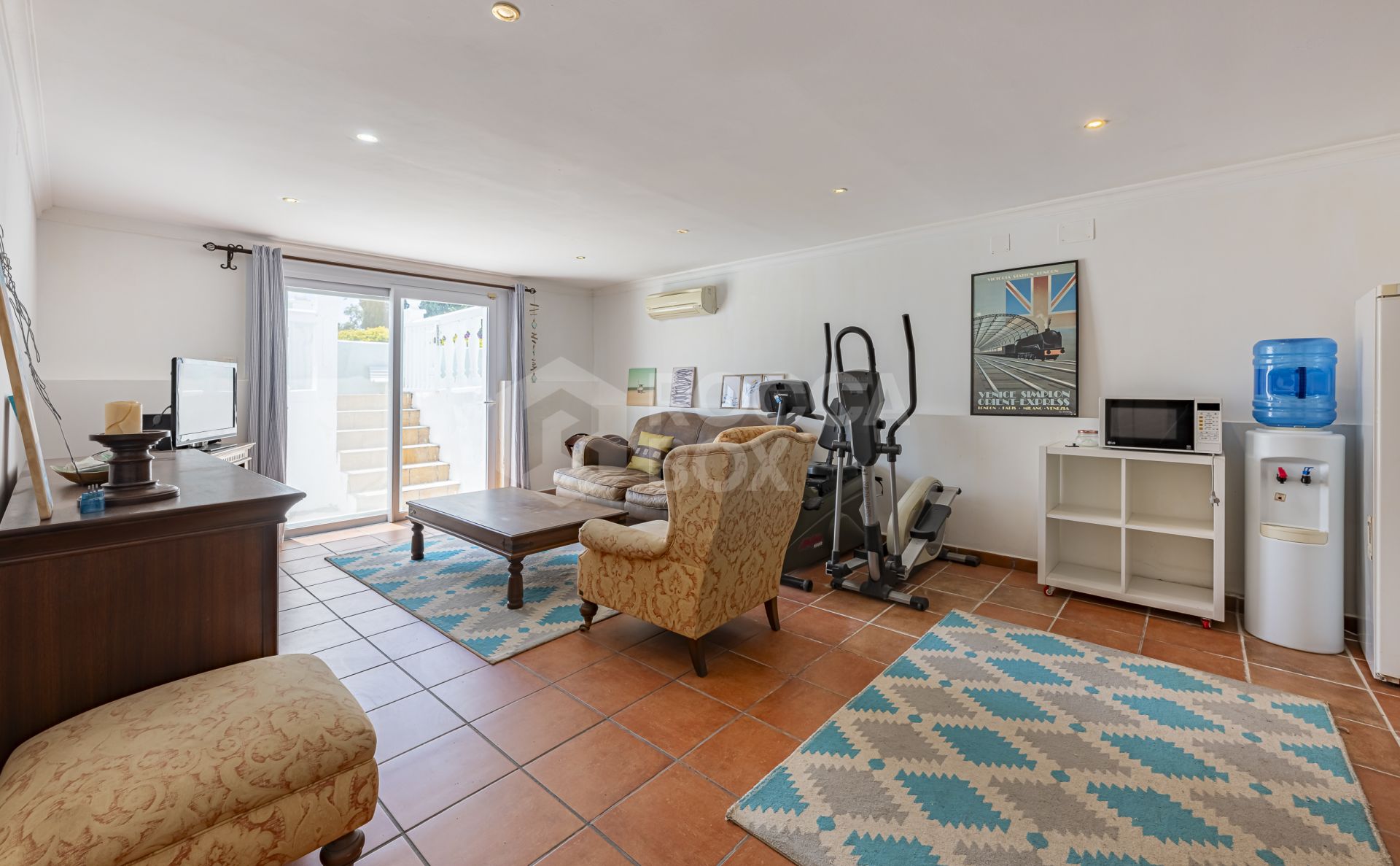 Stunning 7-Bedroom Villa with Pool, Terrace & Family-Friendly Amenities