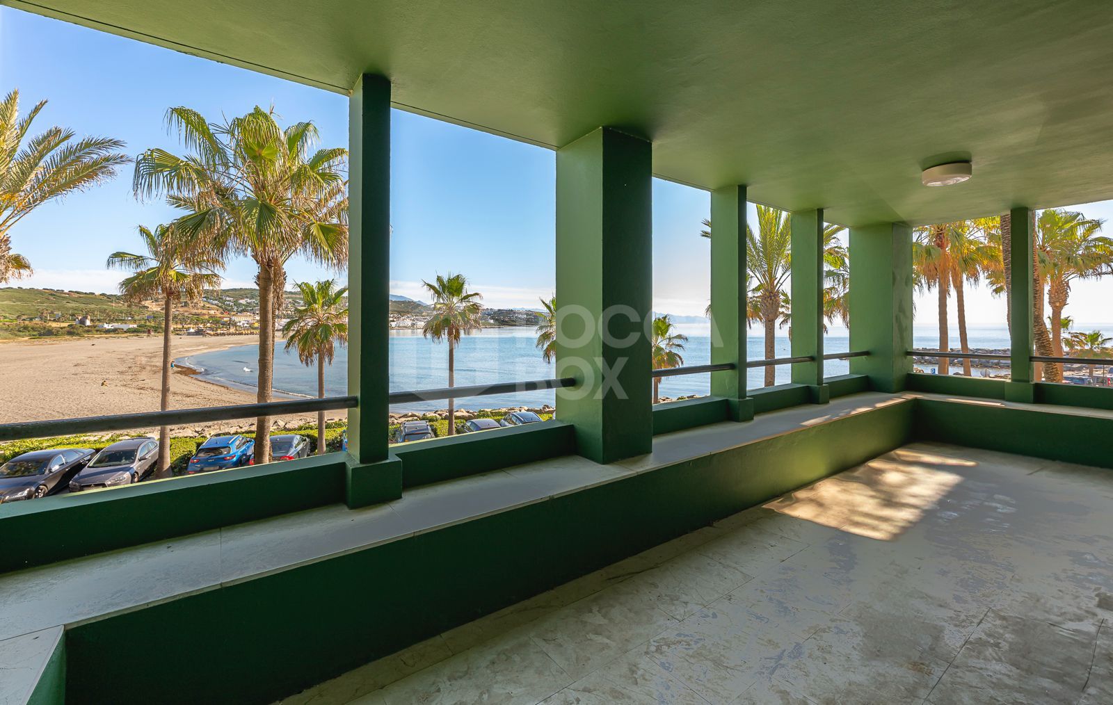 *Charming Marina Apartment with Stunning Sea Views in Sotogrande Port*