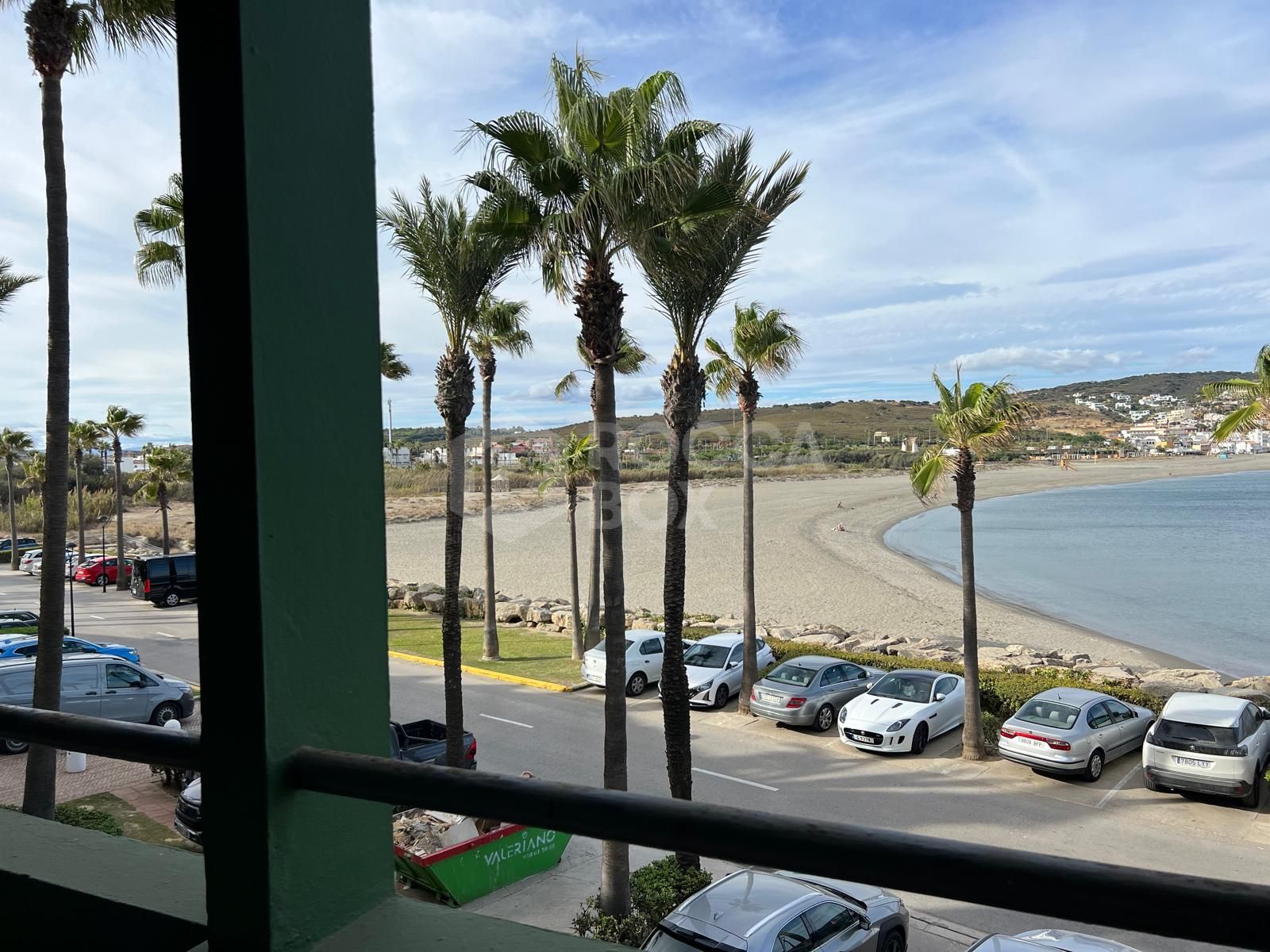 *Charming Marina Apartment with Stunning Sea Views in Sotogrande Port*