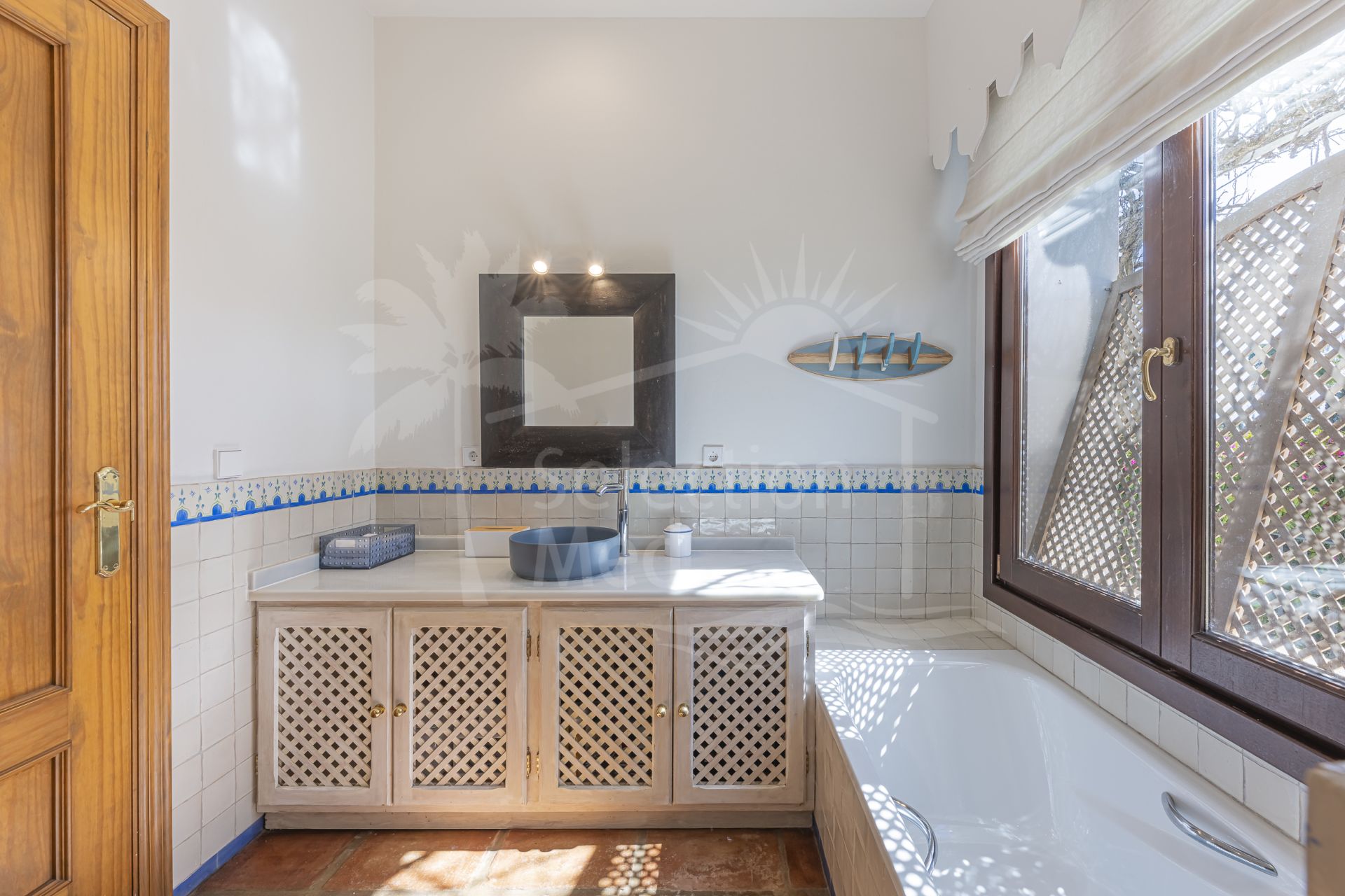 5 bedroom Expansive garden
