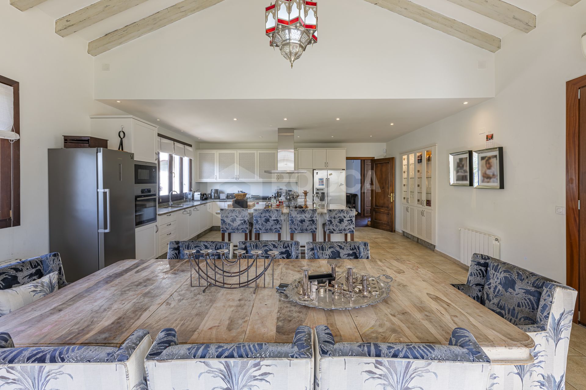 5 bedroom Expansive garden