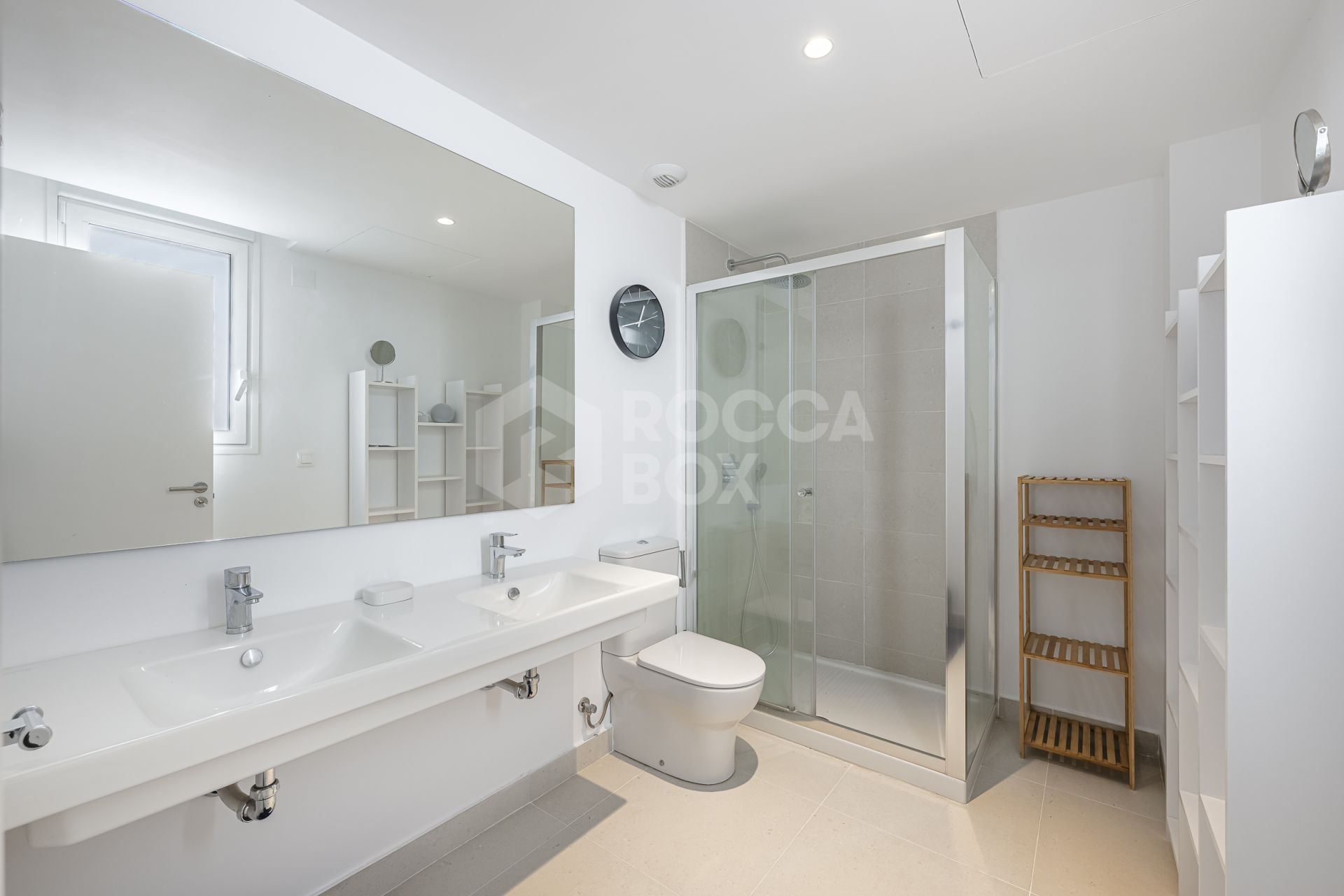 Beautiful Southwest-Facing Three-Bedroom with Two Large Terraces in La Rerserva