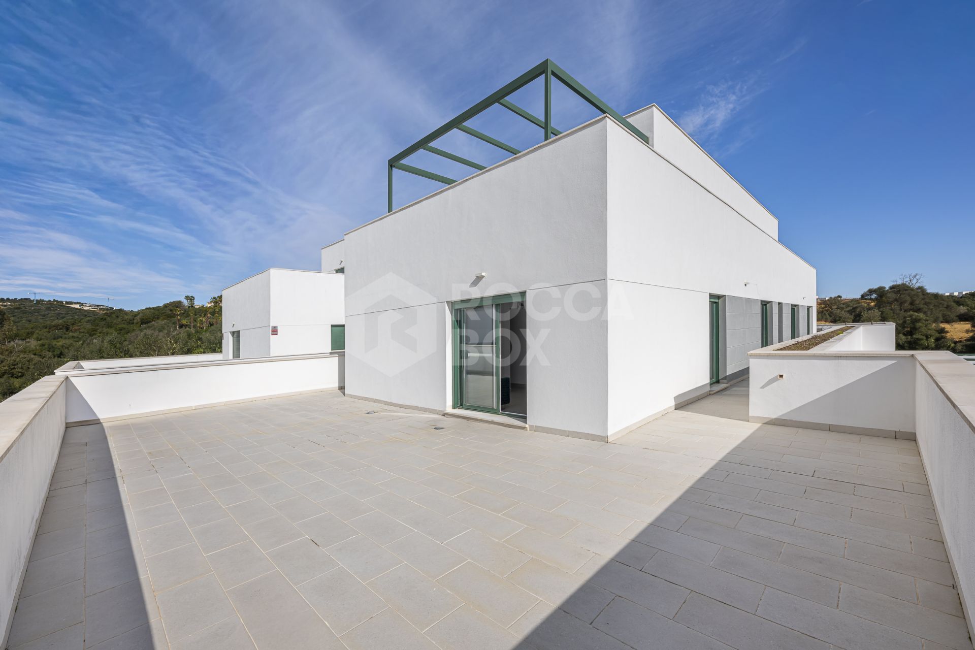 Beautiful Southwest-Facing Three-Bedroom with Two Large Terraces in La Rerserva