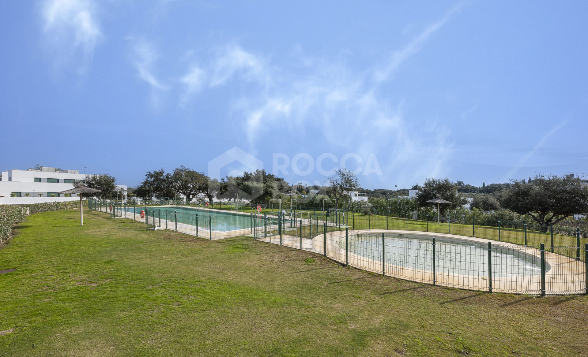 Beautiful Southwest-Facing Three-Bedroom with Two Large Terraces in La Rerserva