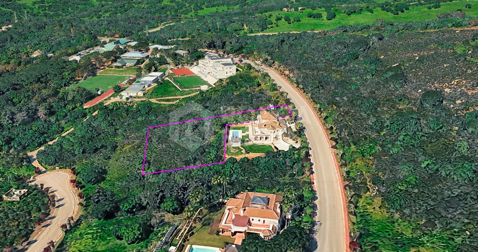 Spacious plot La Reserva