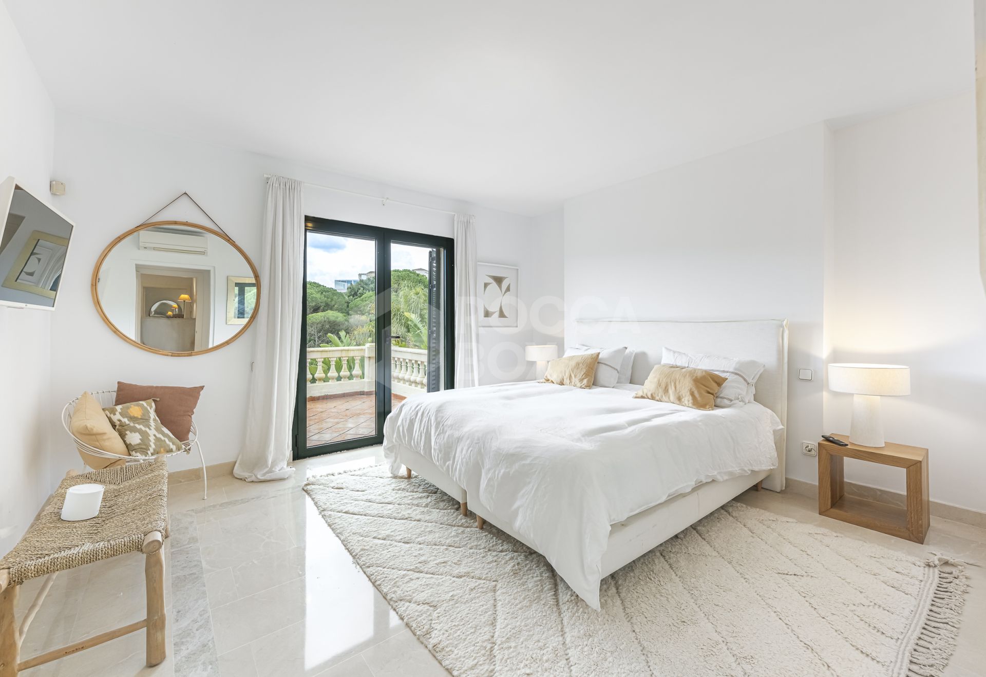 PRIVATE CORNER HOUSE SOTOGRANDE GATED SOTOGOLF