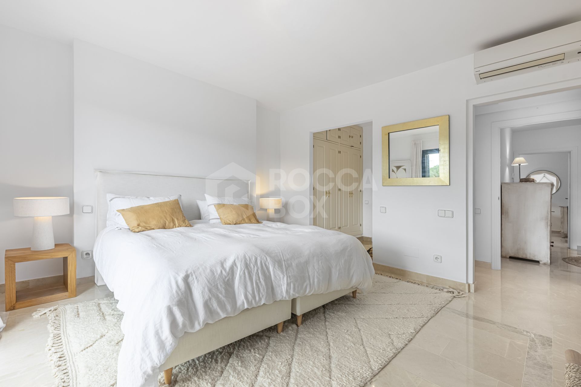 PRIVATE CORNER HOUSE SOTOGRANDE GATED SOTOGOLF