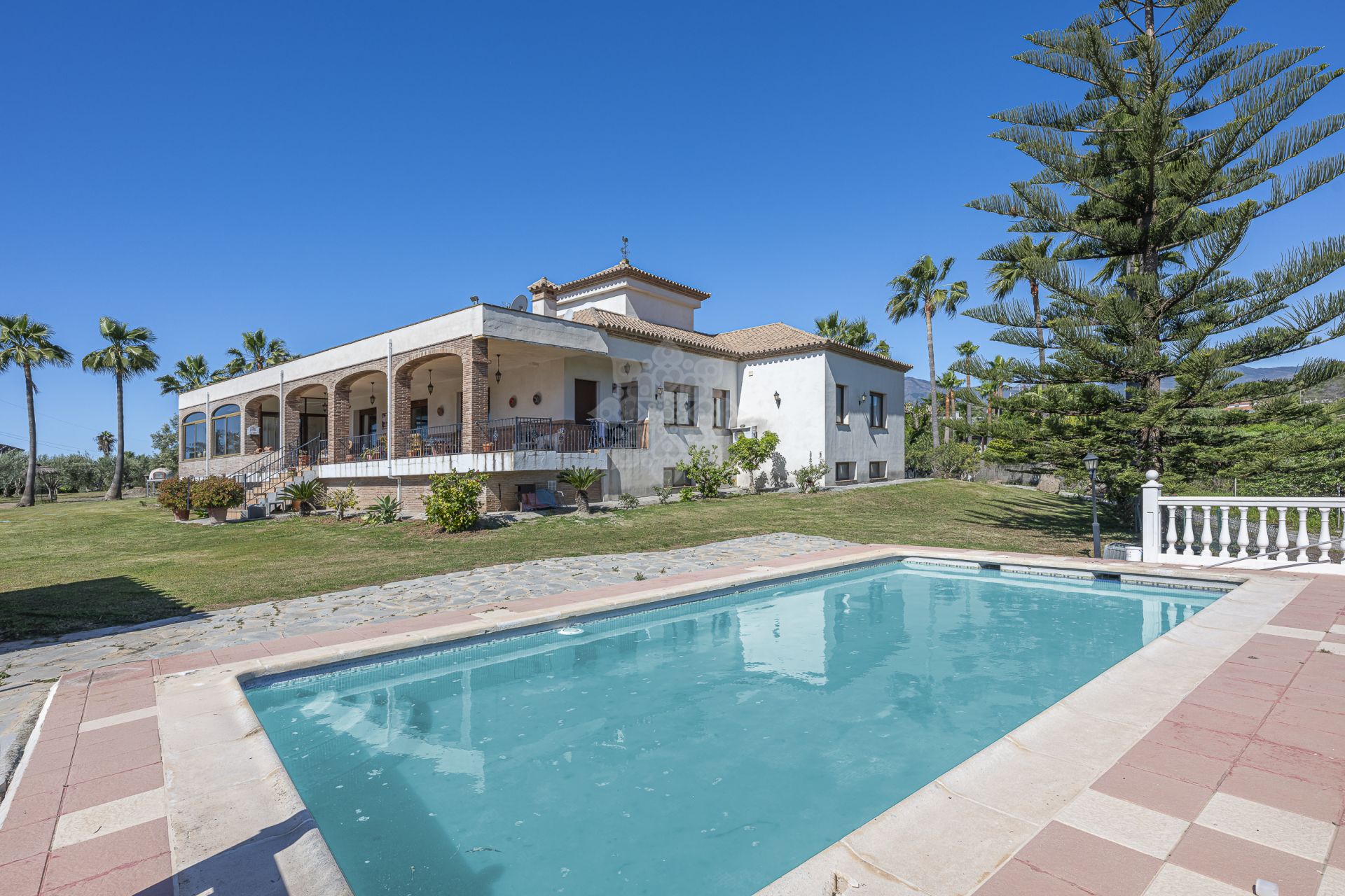 House in El Padron, Estepona