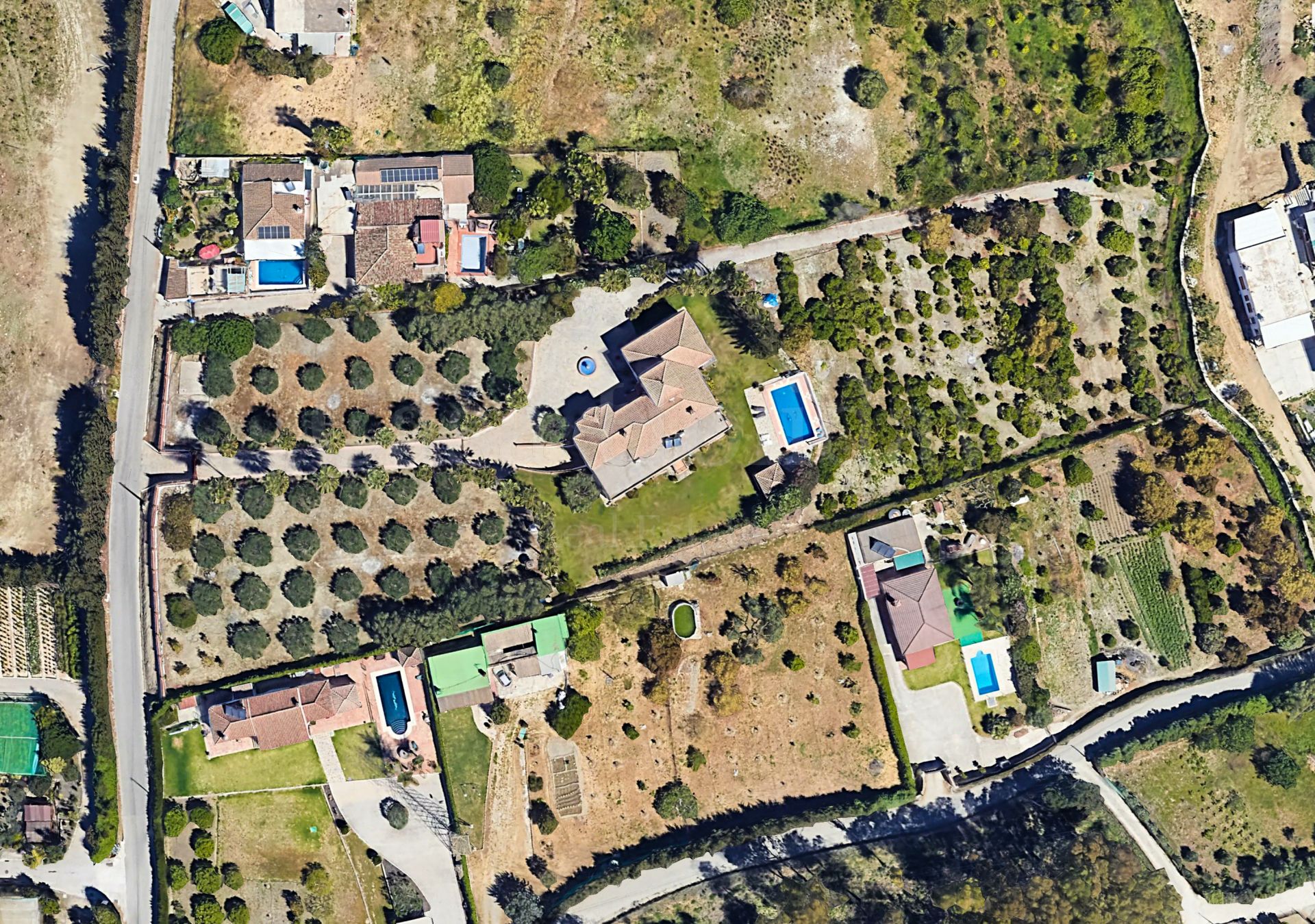 Casa en El Padron, Estepona