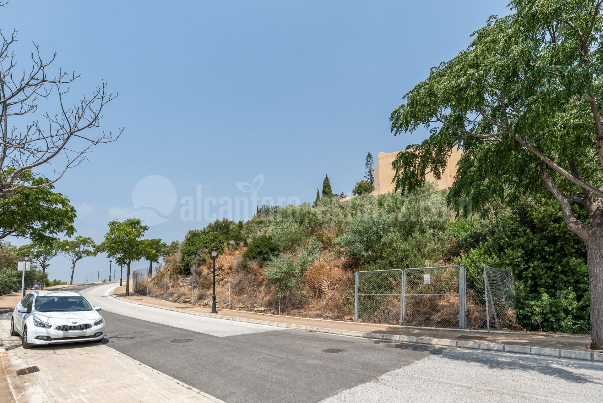 Plot in Elviria Hills, Marbella