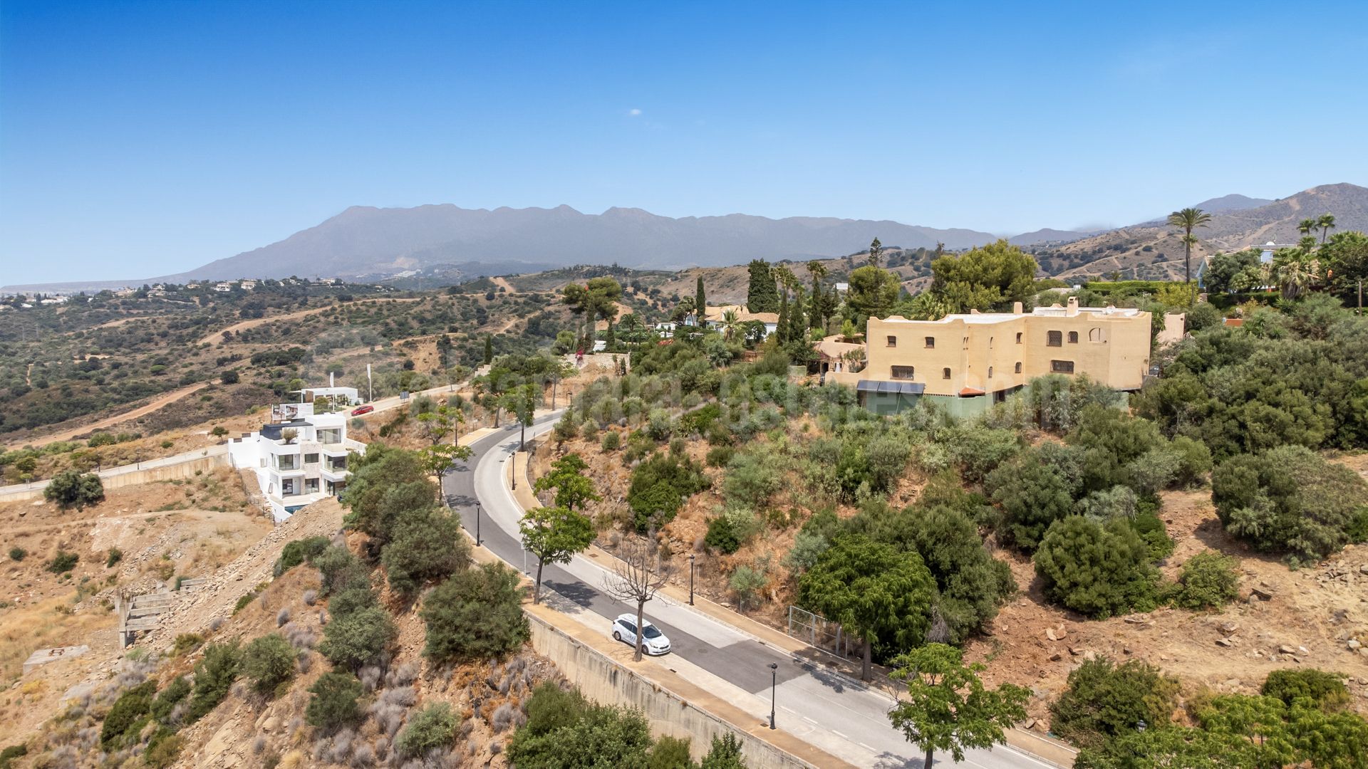 Plot in Elviria Hills, Marbella