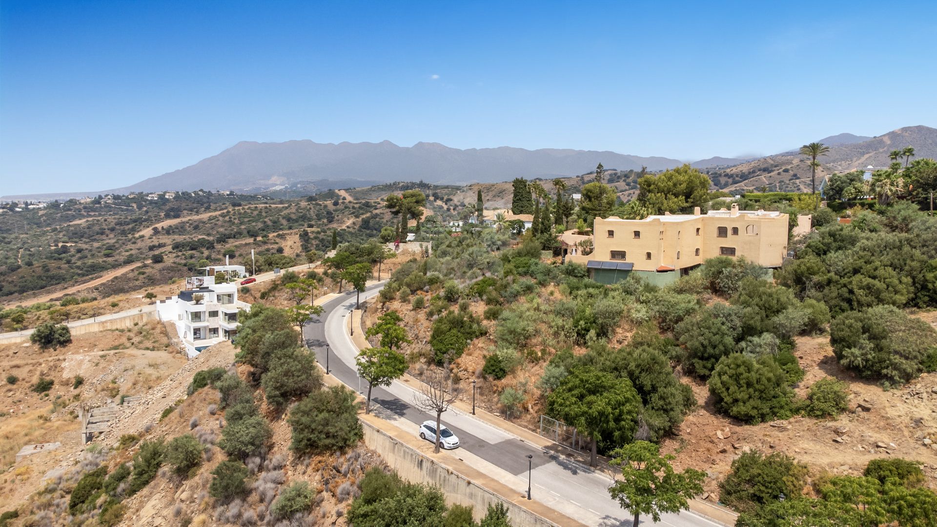 Plot in Elviria Hills, Marbella