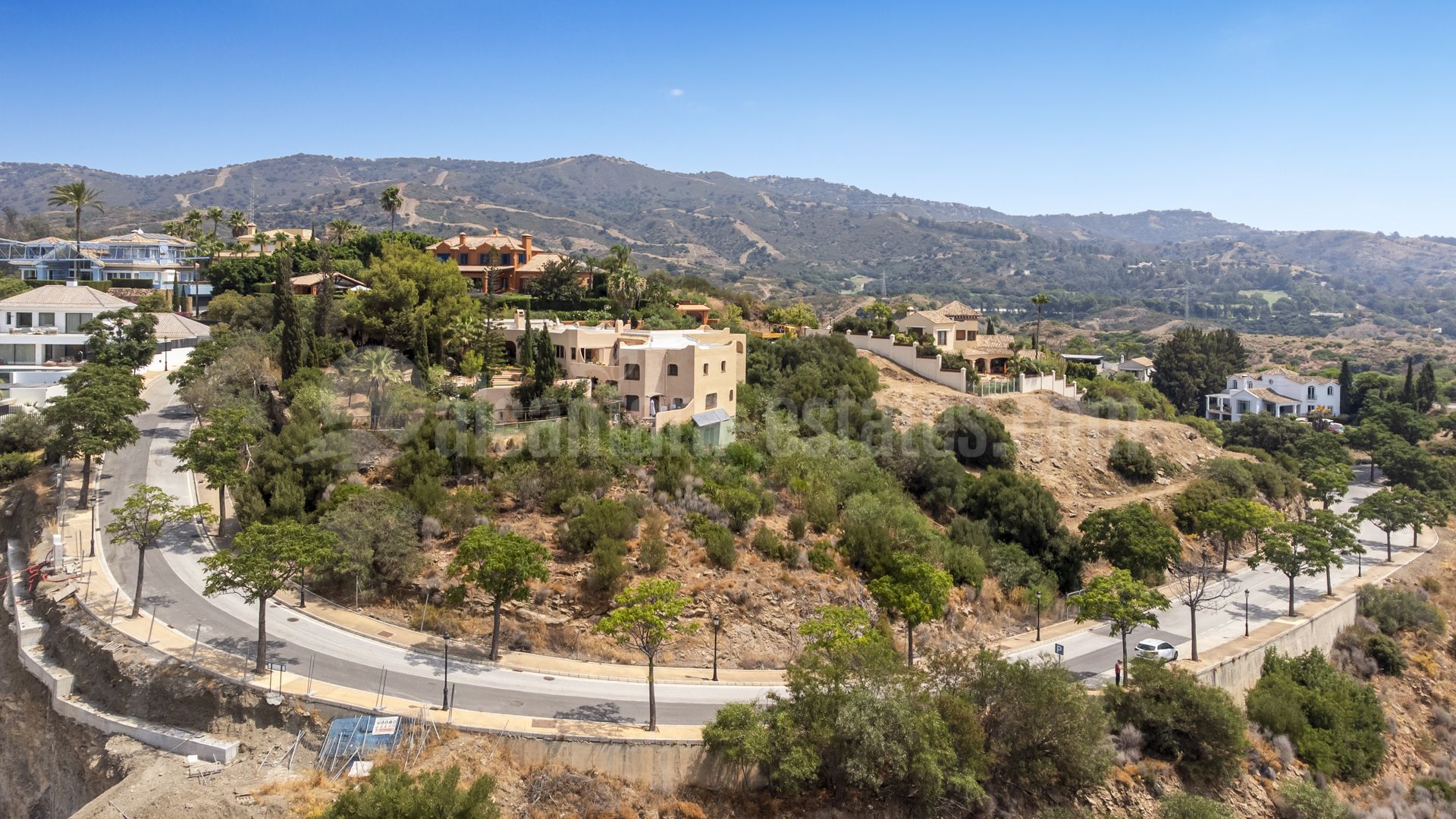 Plot in Elviria Hills, Marbella
