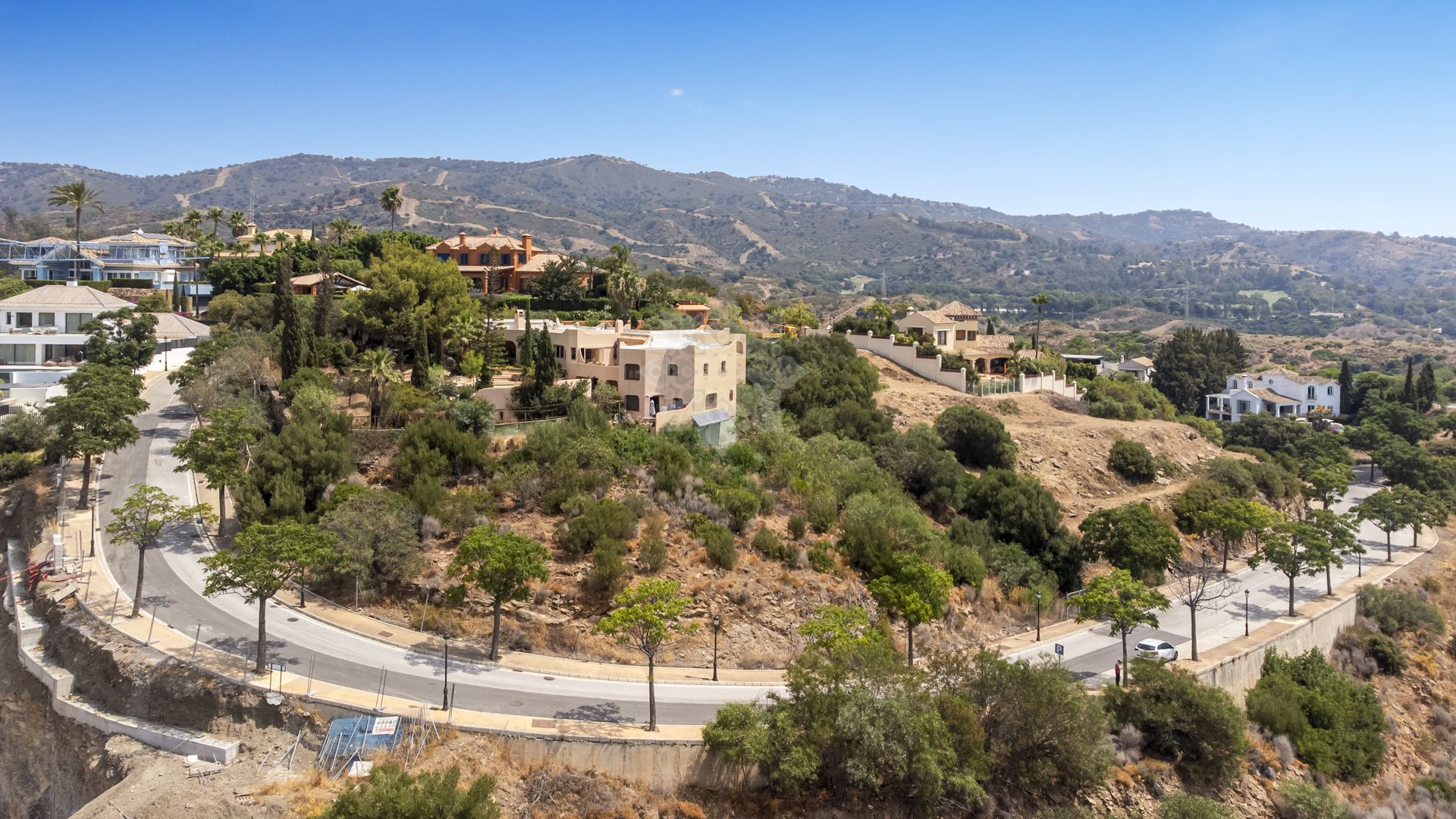 Plot in Elviria Hills, Marbella