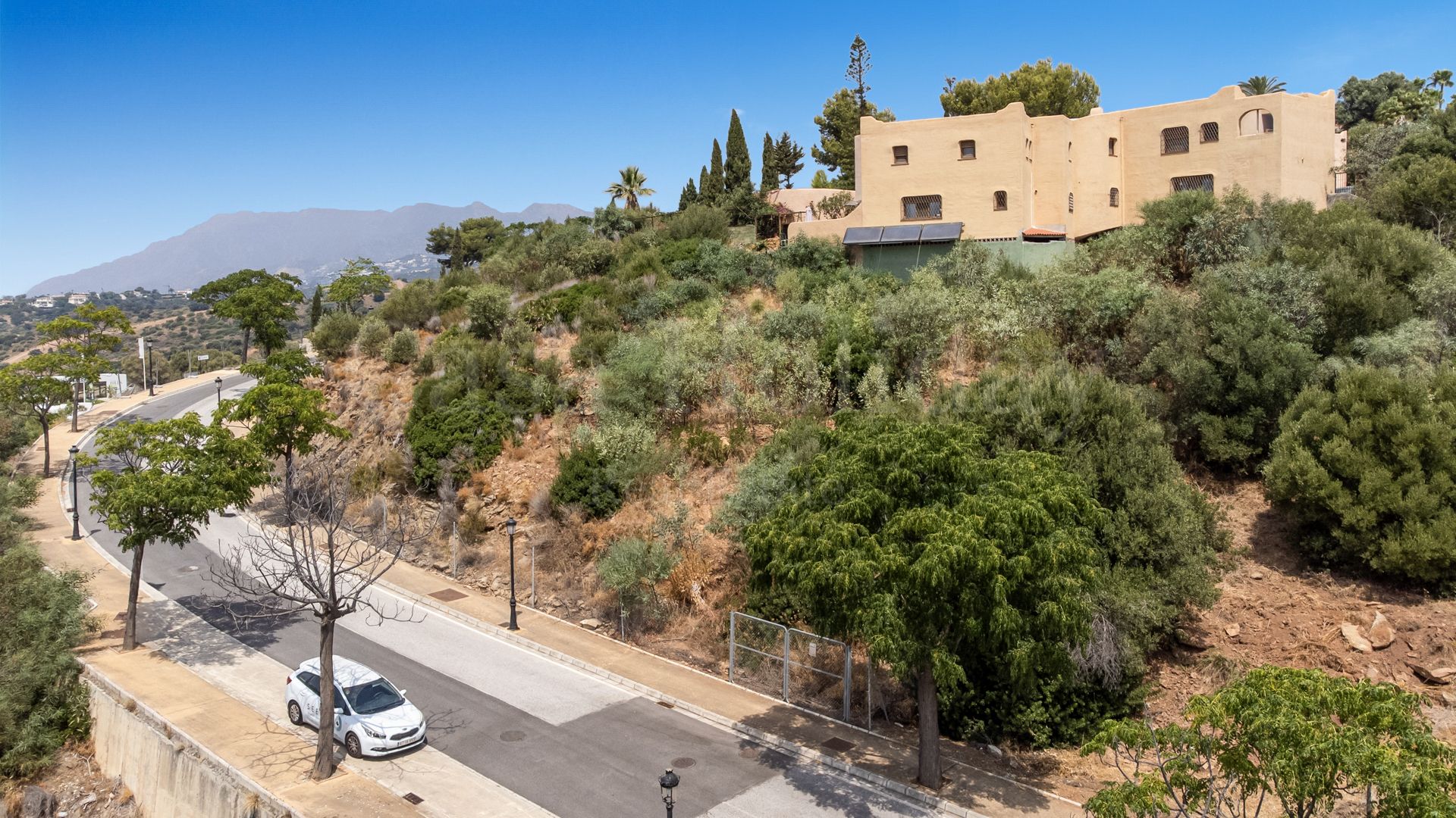 Parcela en Elviria Hills, Marbella