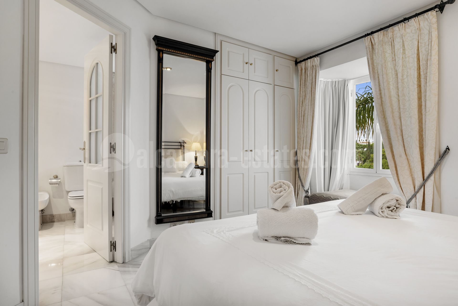 Town House in Golden Mile, Marbella