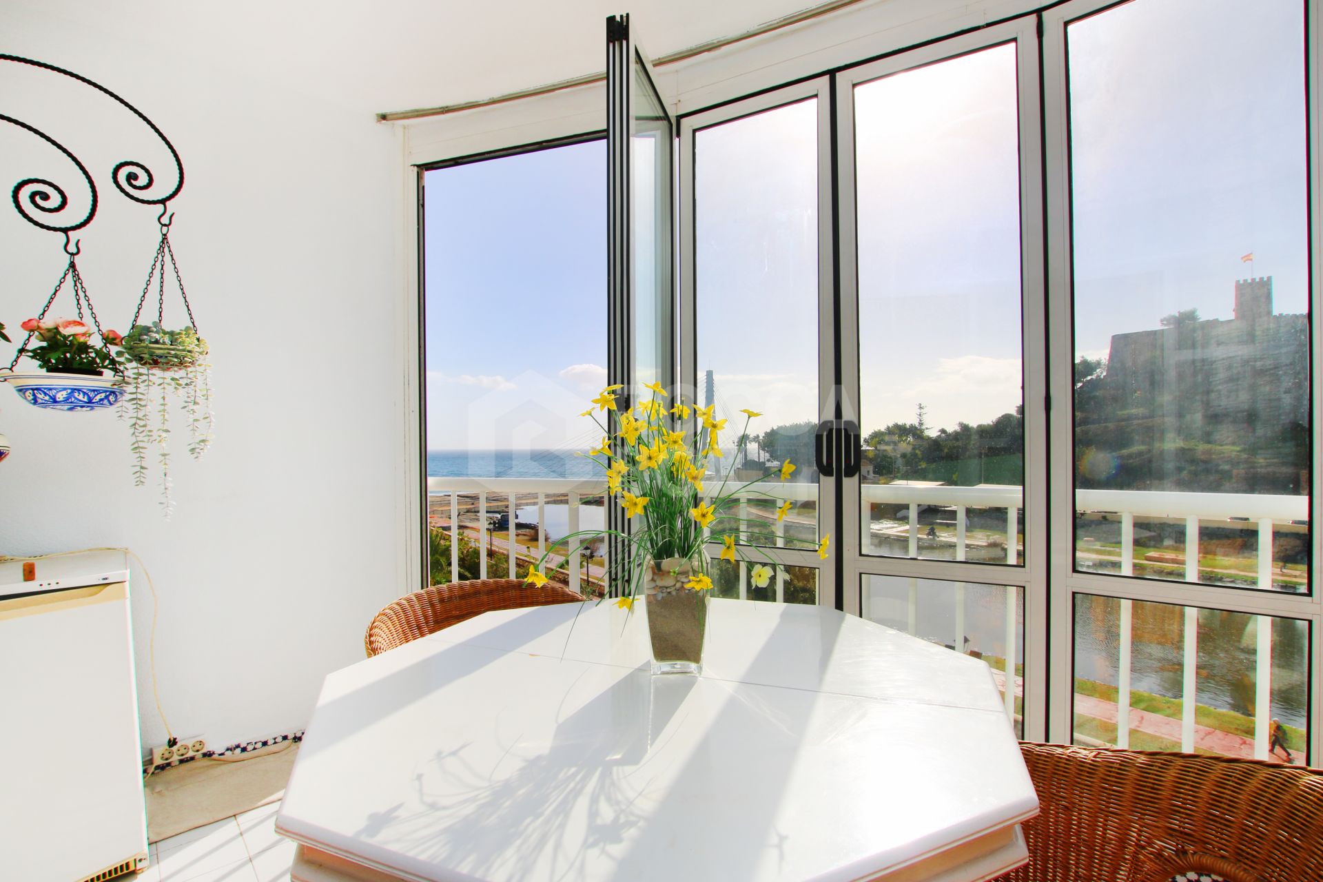 Fantastic apartment offering breathtaking sea views in Fuengirola