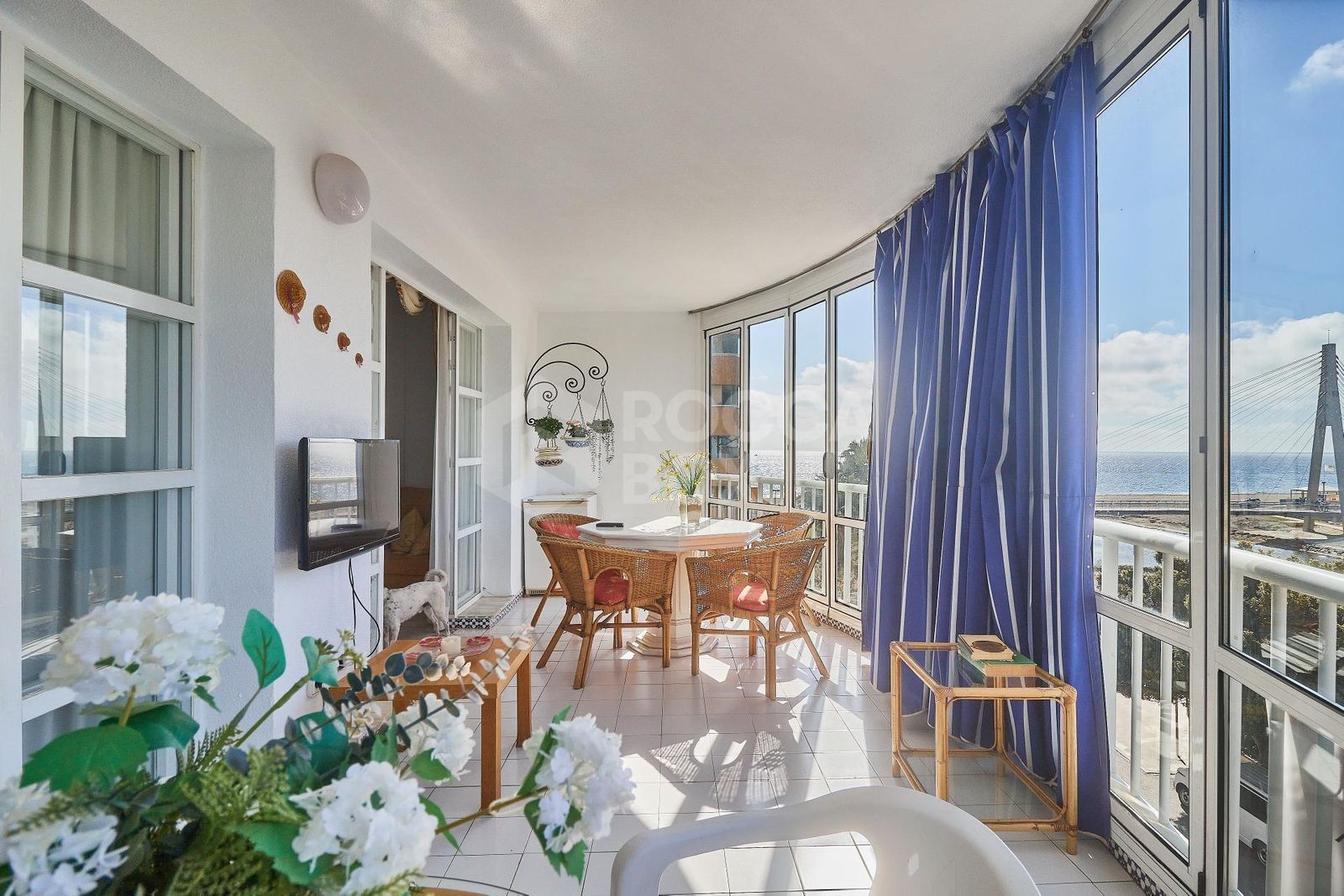 Fantastic apartment offering breathtaking sea views in Fuengirola