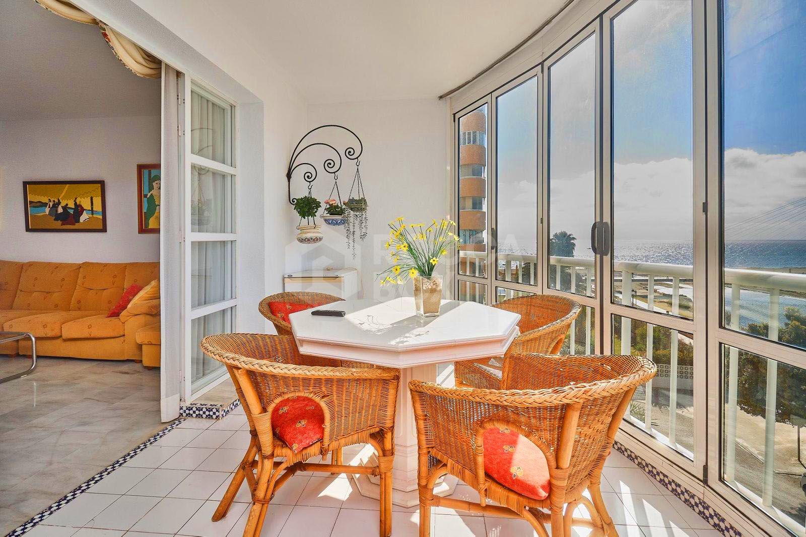 Fantastic apartment offering breathtaking sea views in Fuengirola